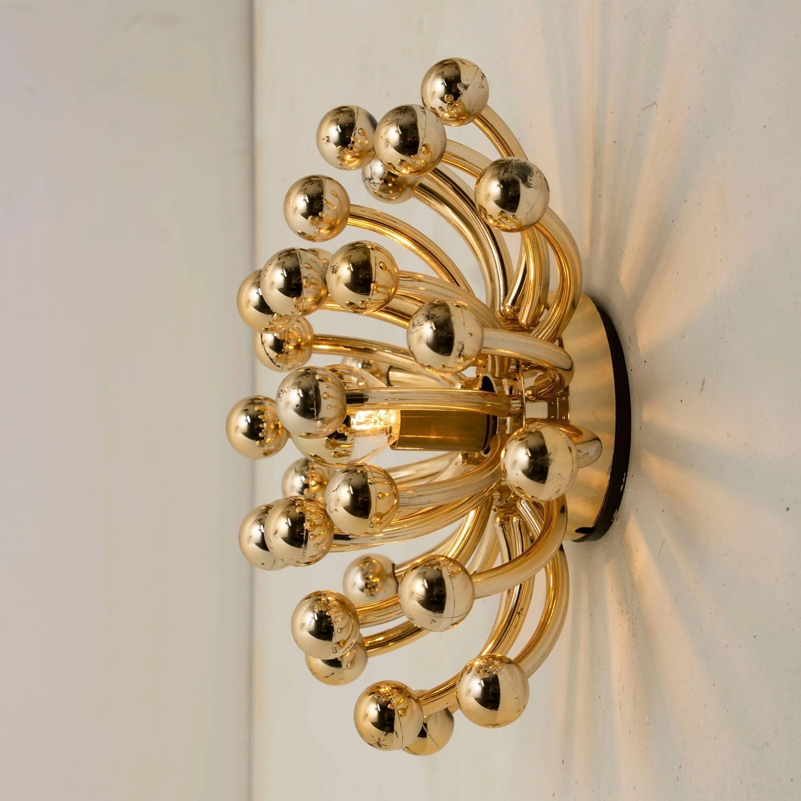 Solaryn Wall Light