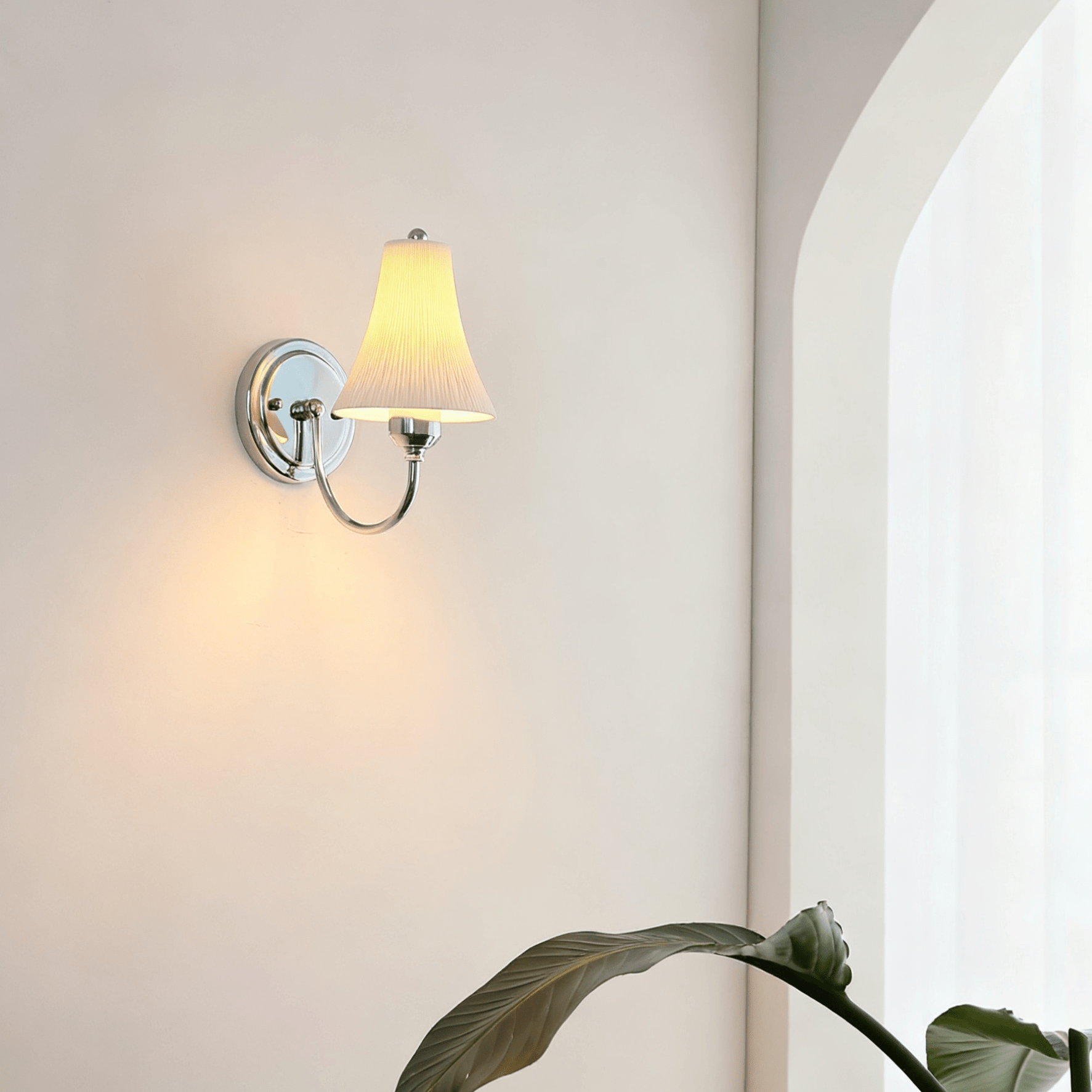 Selwyn Slim Waist Wall Sconce
