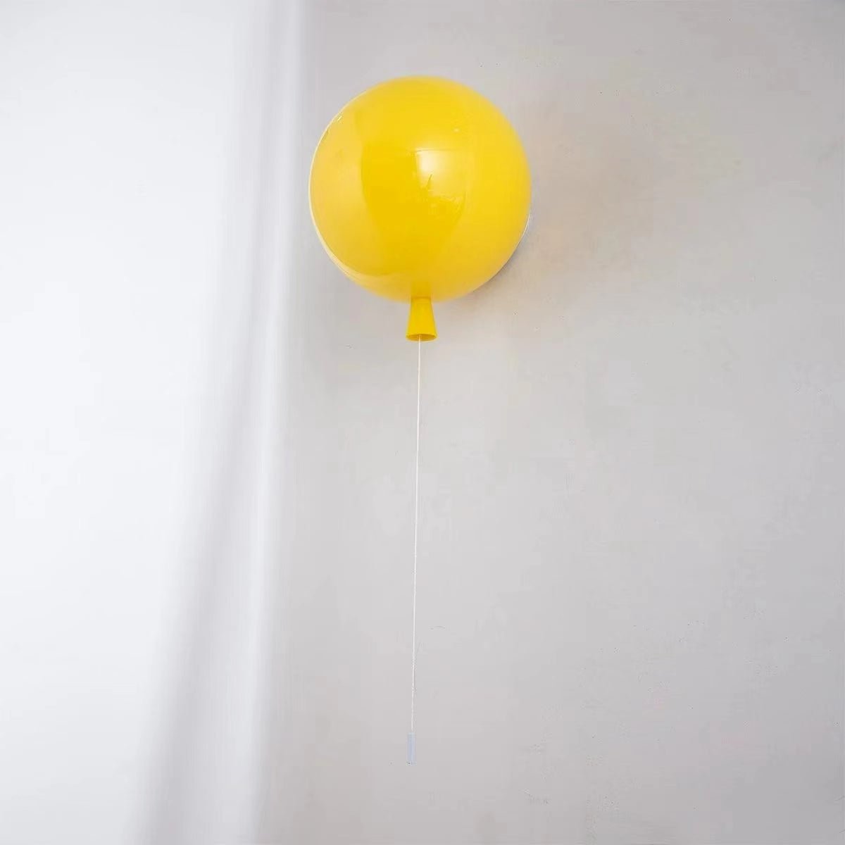 Celuenne Balloon Dream Glass Wall Sconce