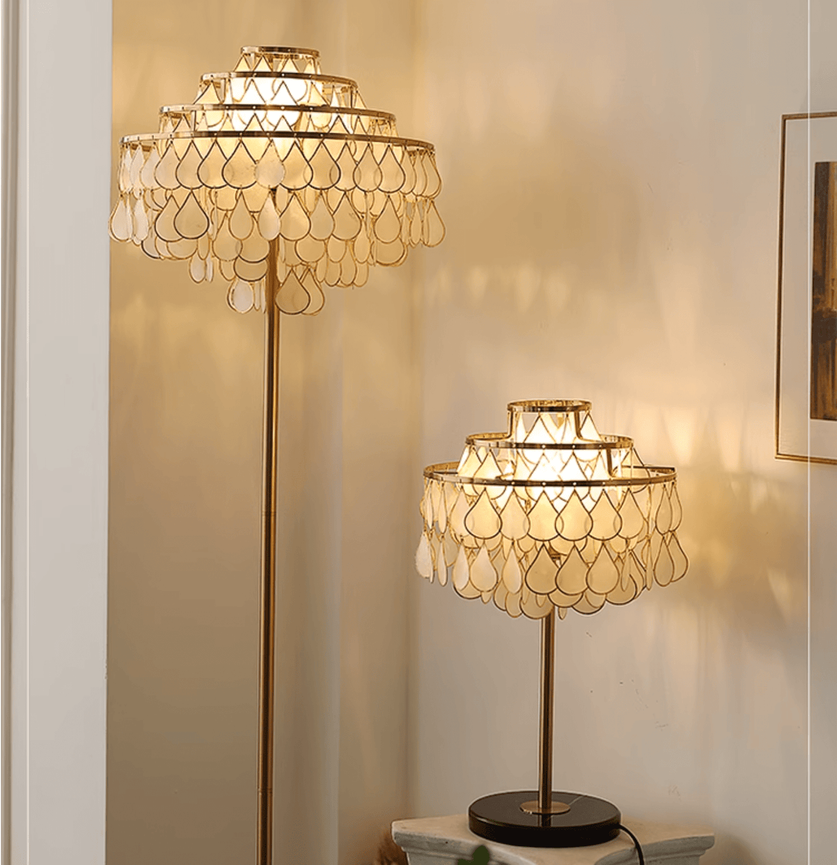 Jacob Luxury Teardrops Shell Table Lamp