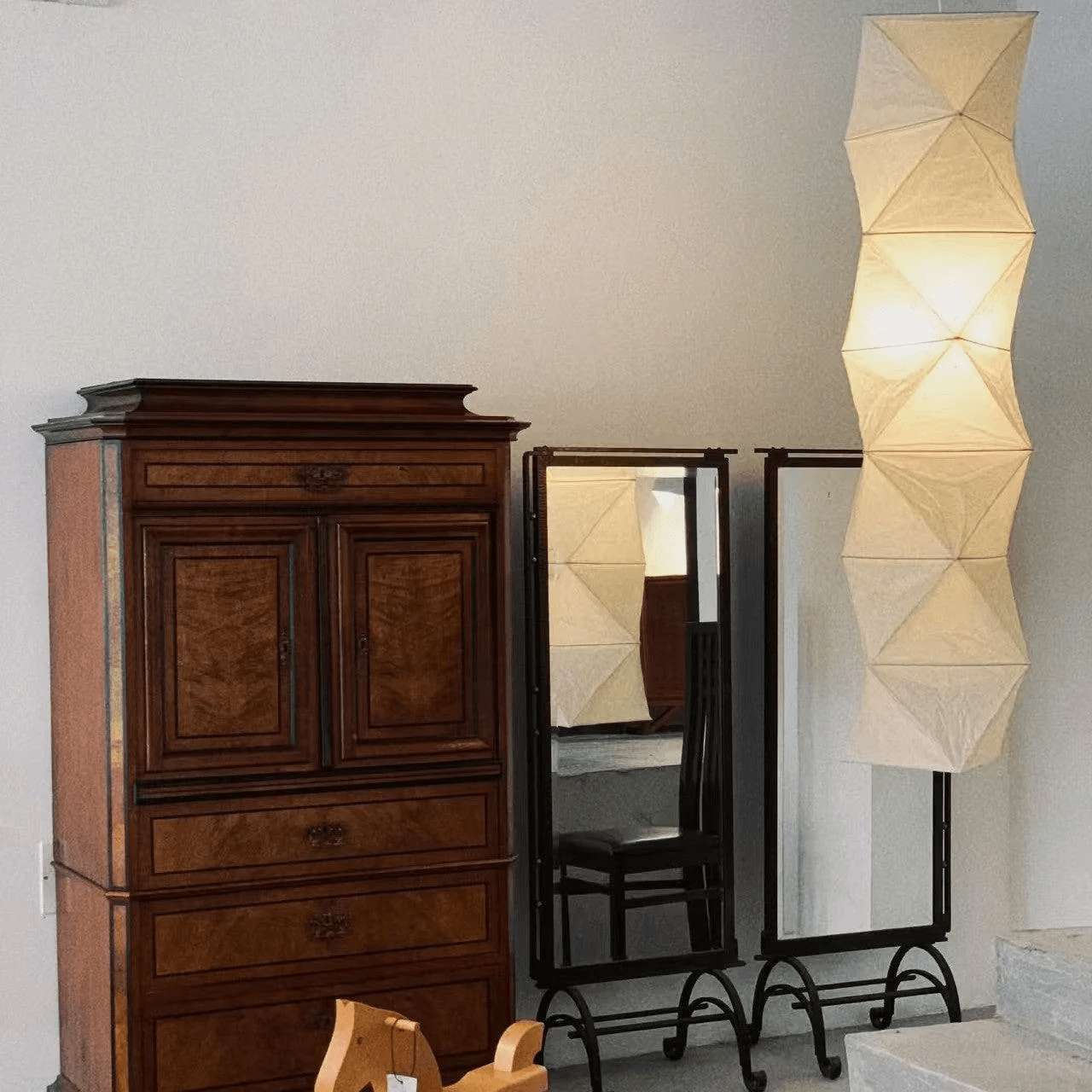 Jirso Minimalist Paper Pendant Light