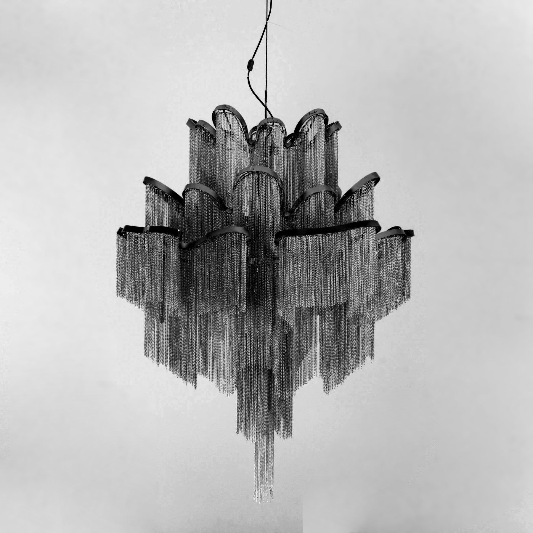 Noririne Stream Chain Chandelier
