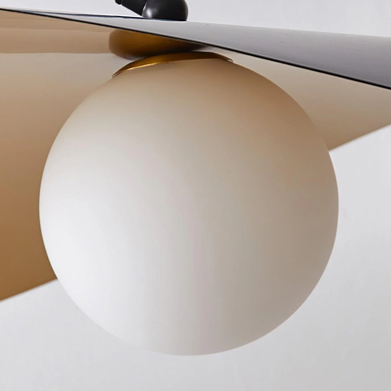 Arcflow Dynamic Curve Pendant Light