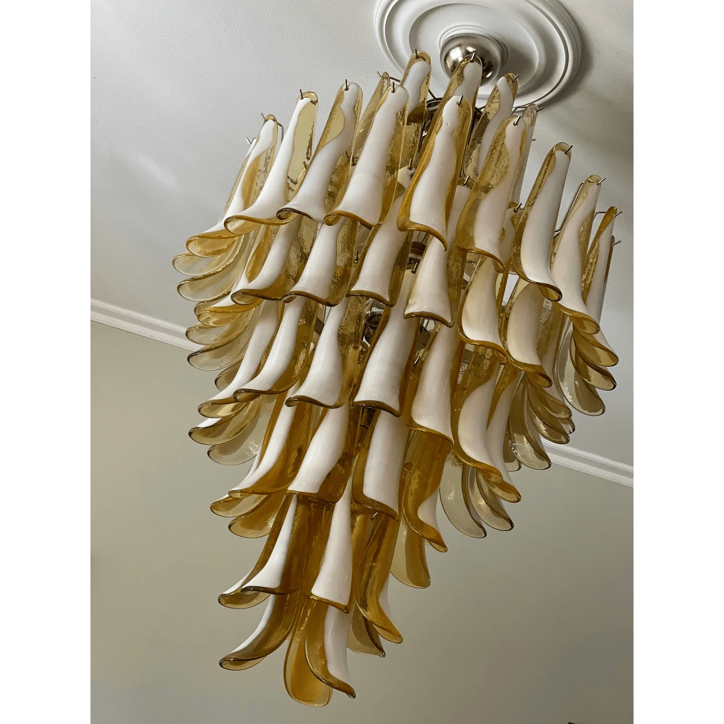 Orlian Glass Petals Pendant Lamp