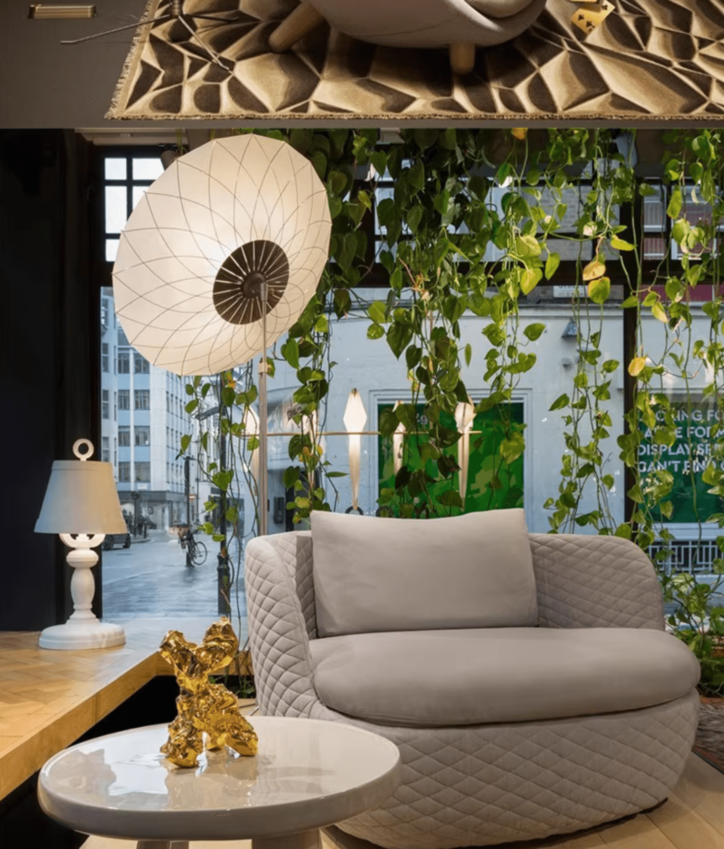 Vaelcourt Radiant Floral Floor Lamp