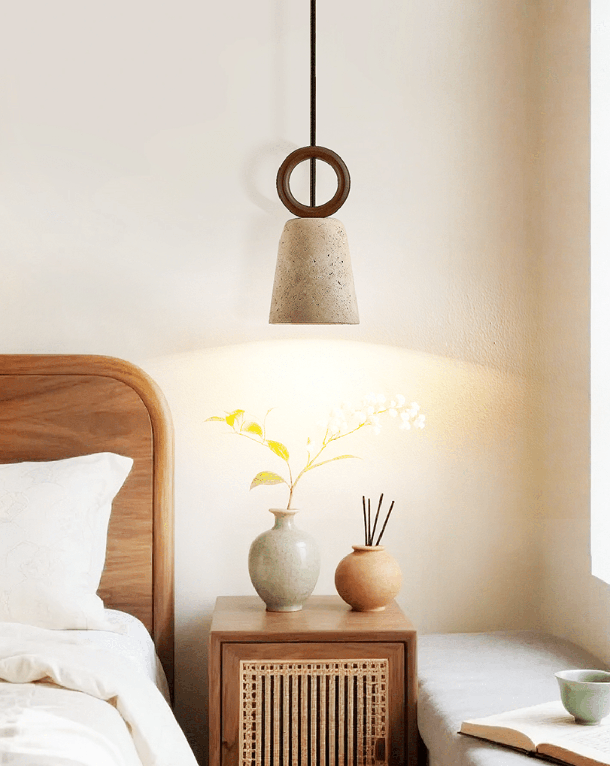 Arven Quillon Bellstone Pendant Light