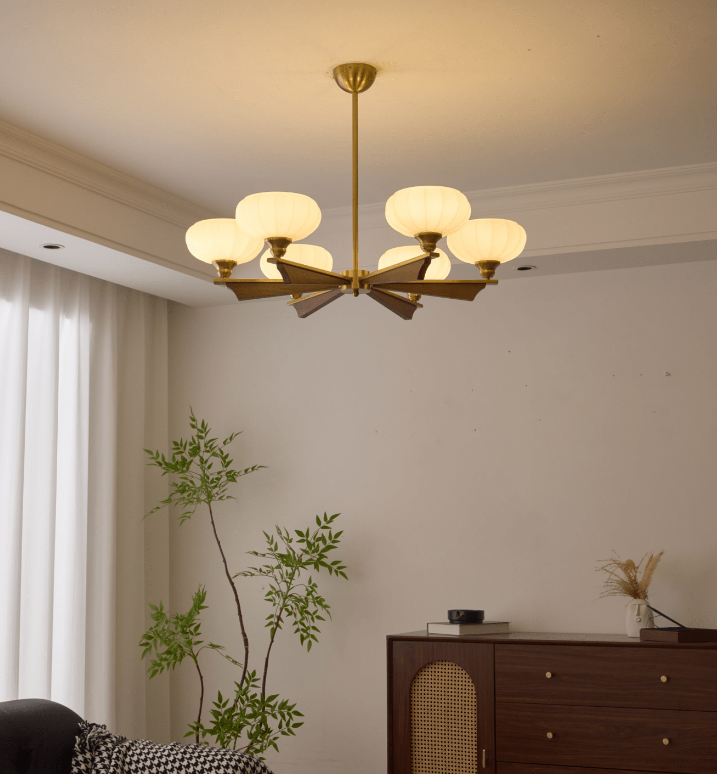 Orpheon Bloom Chandelier