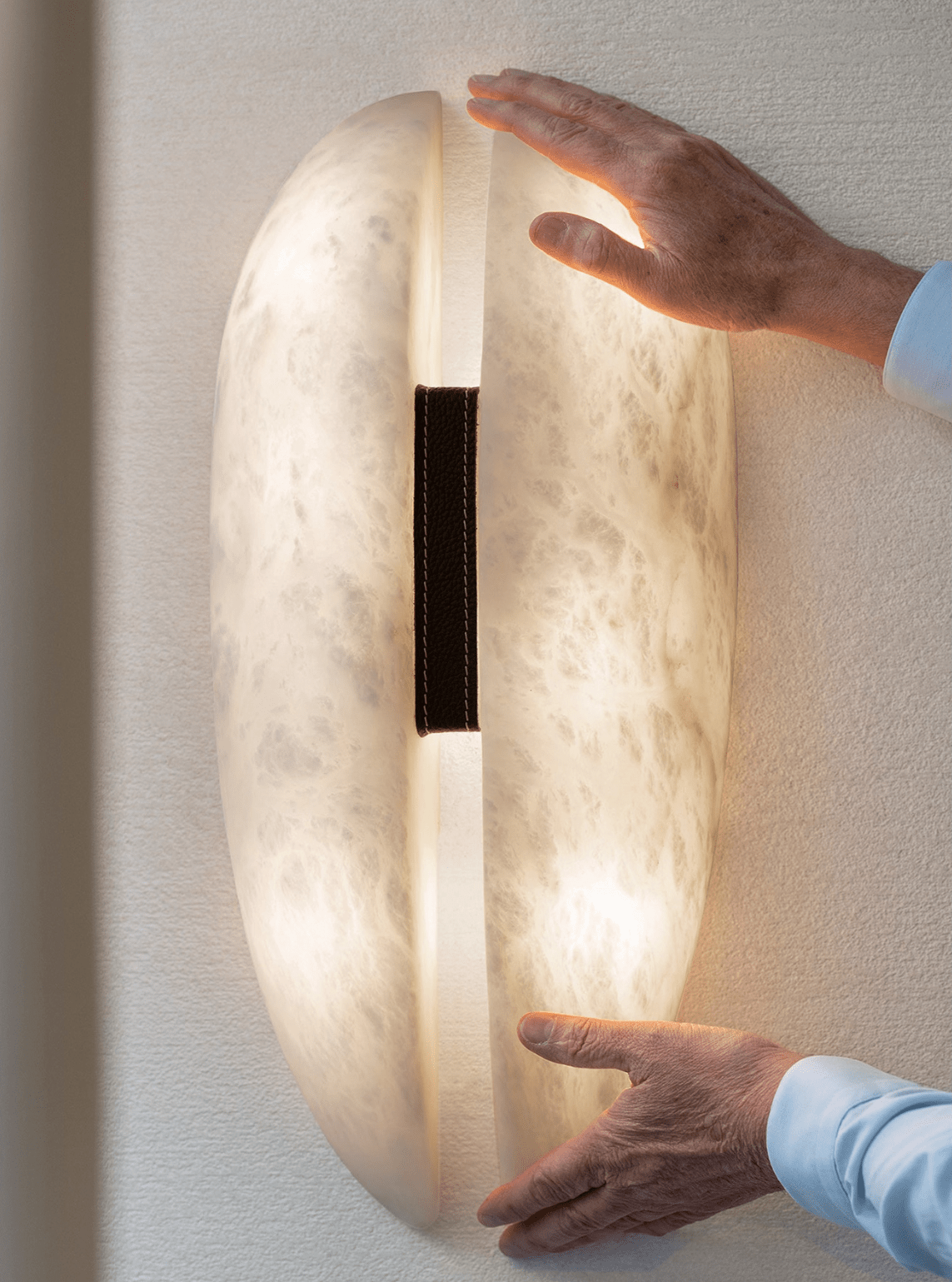 Albeora Alabaster Veil Wall Sconce