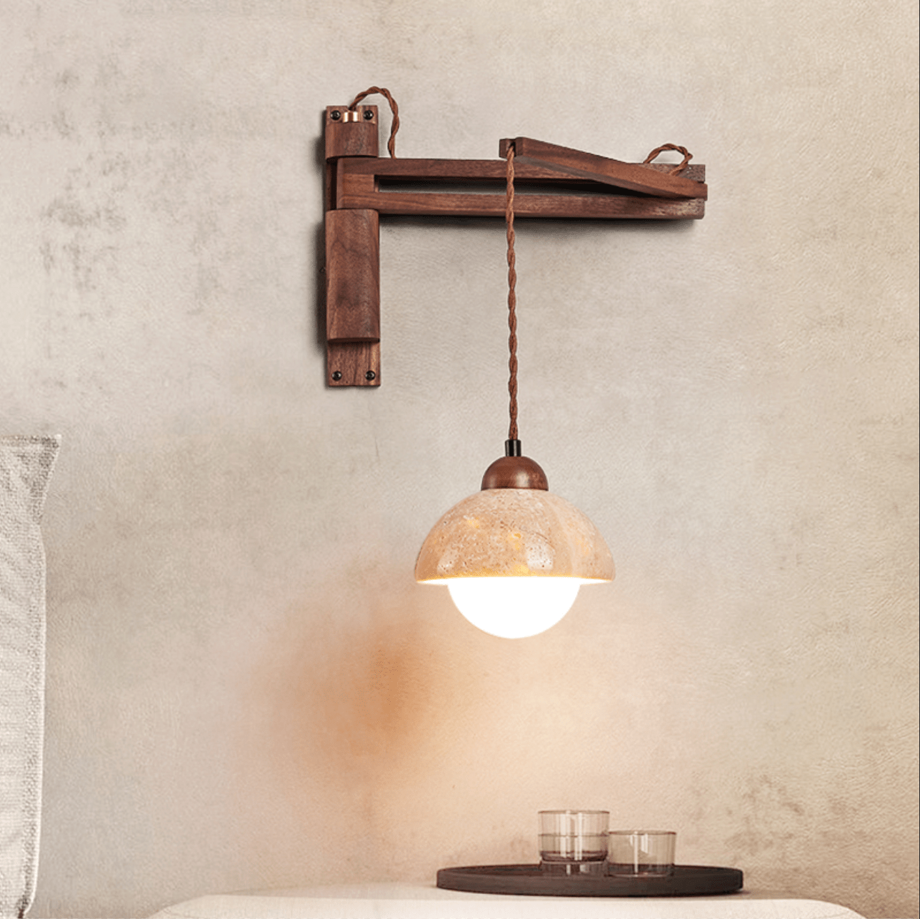 Avenoaine Cantilever Wall Light