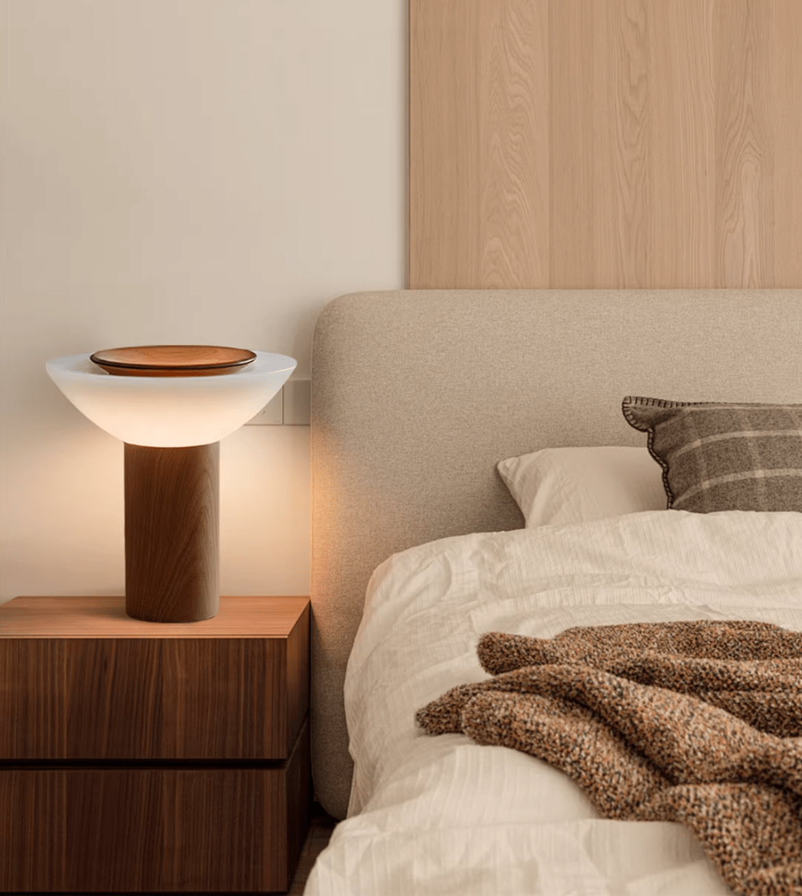 Rinenine Wood Table Lamp