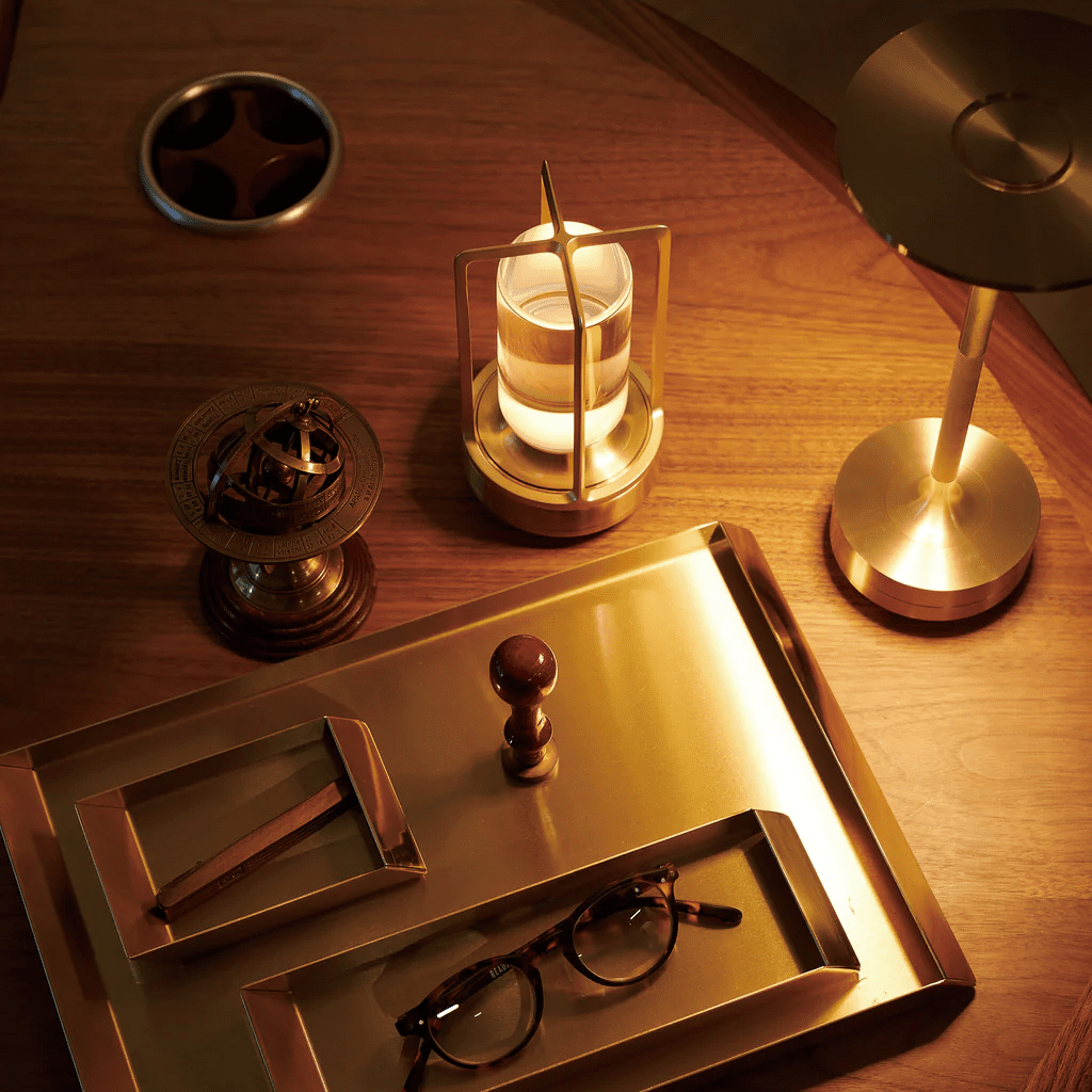 Solvane Rechargeable Table Lamp