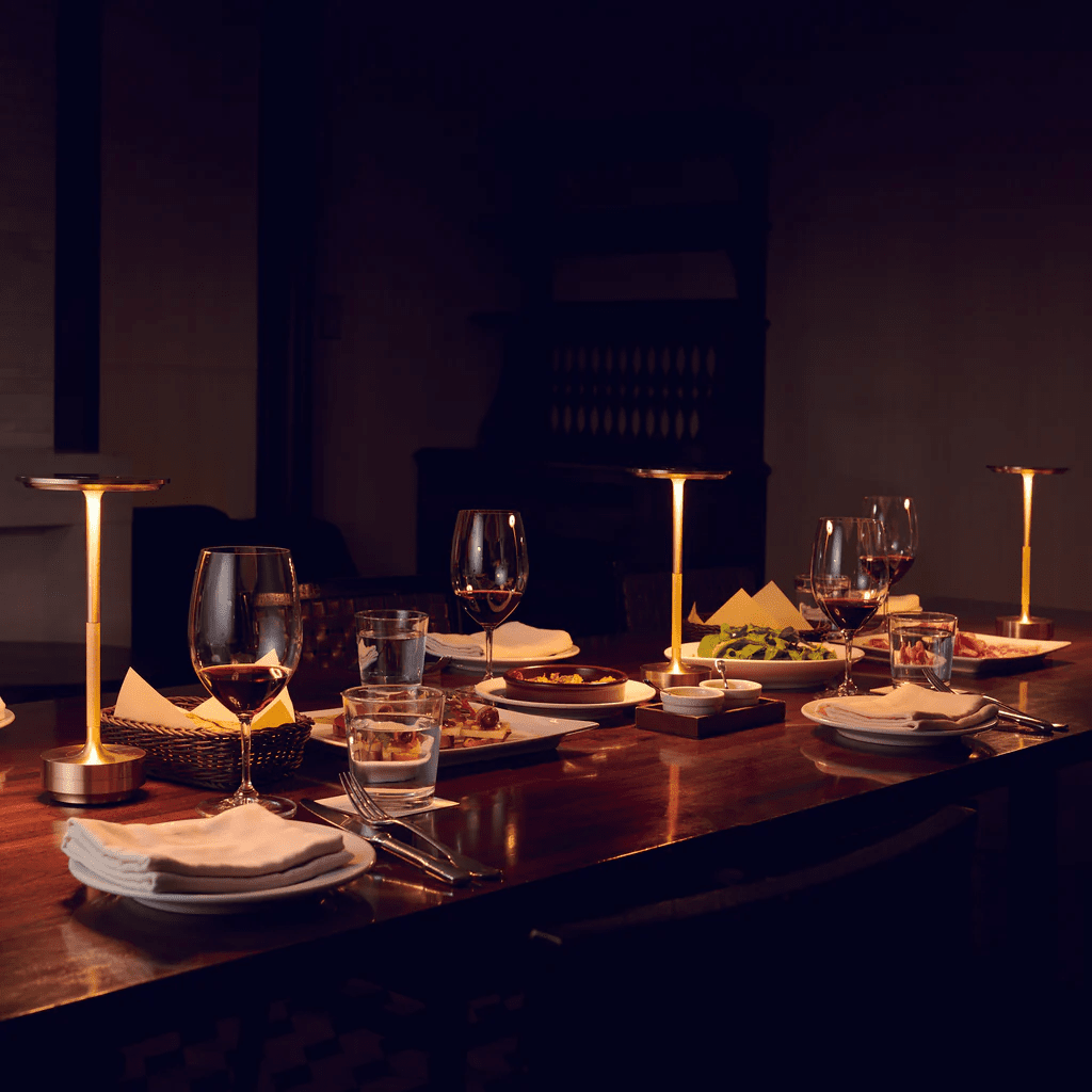 Solvane Rechargeable Table Lamp