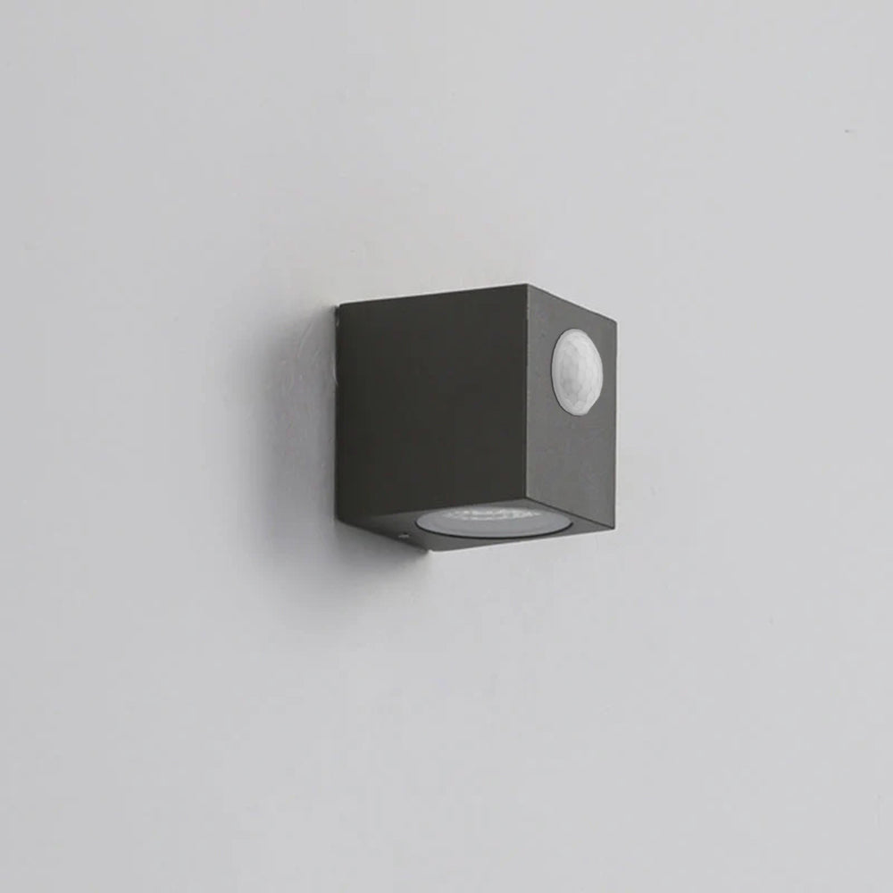 Ray Minimalist Square Outdoor Wall Lamp