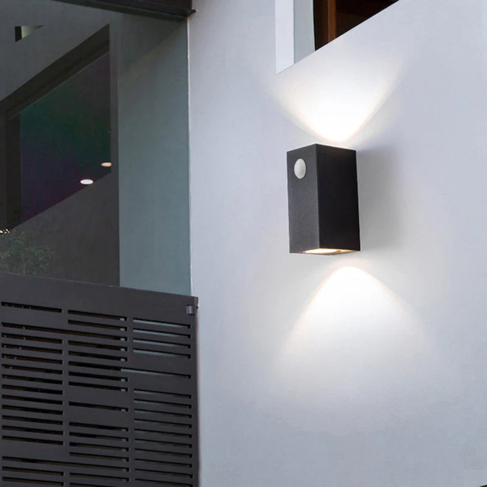 Ray Minimalist Square Outdoor Wall Lamp