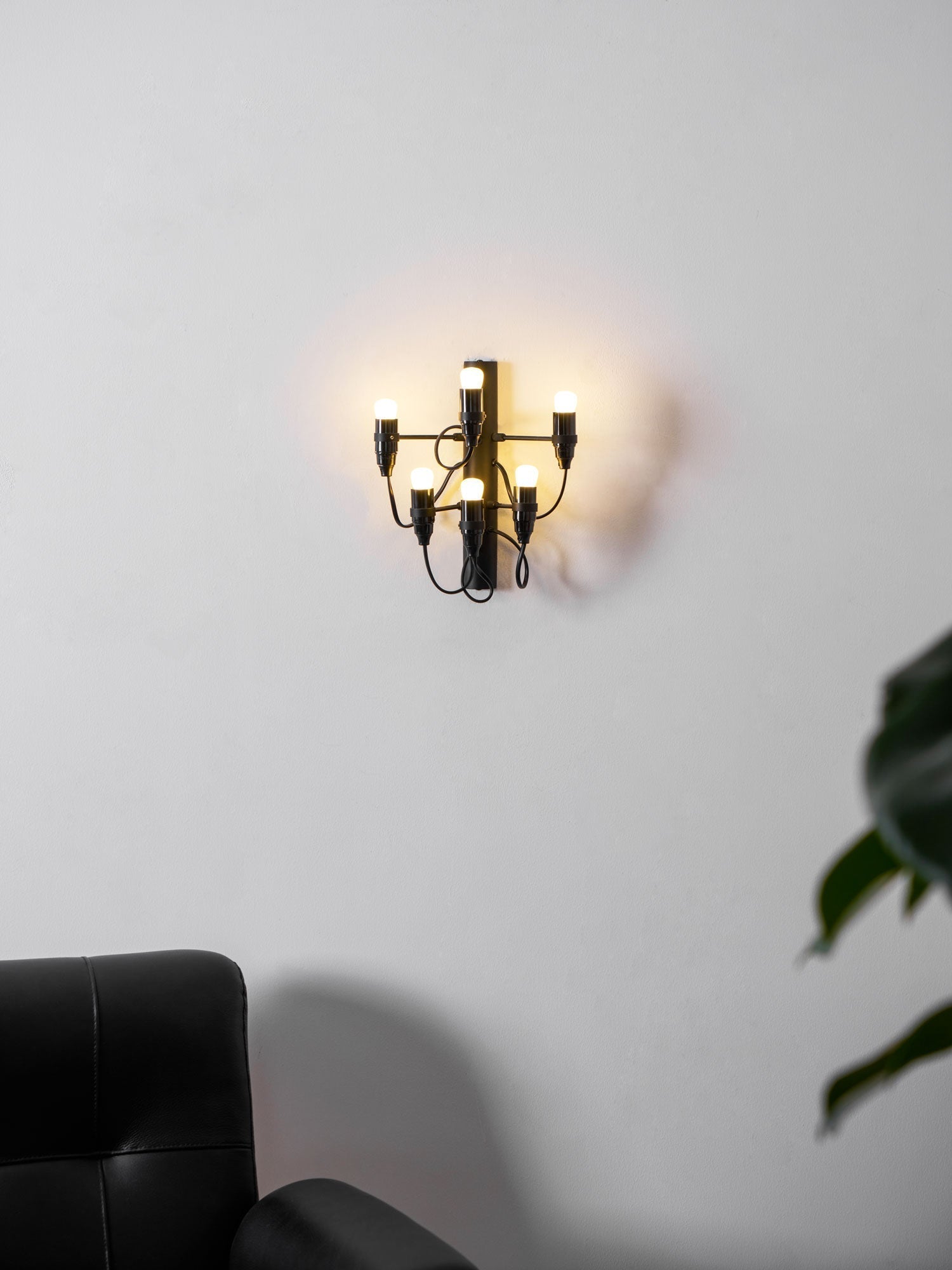 Myraeara Classic Unique Wall Lamp