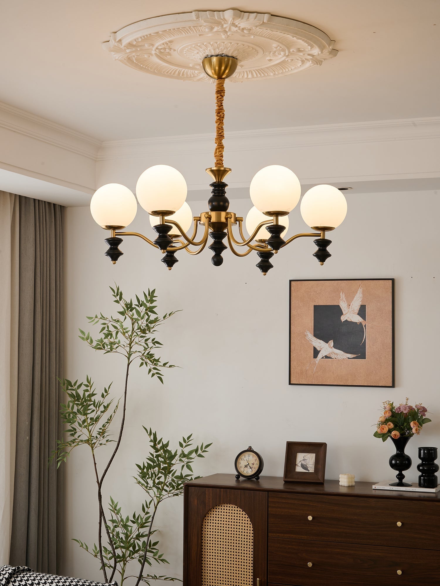 Ordore Traditional Elegance Vintage Wood Chandelier