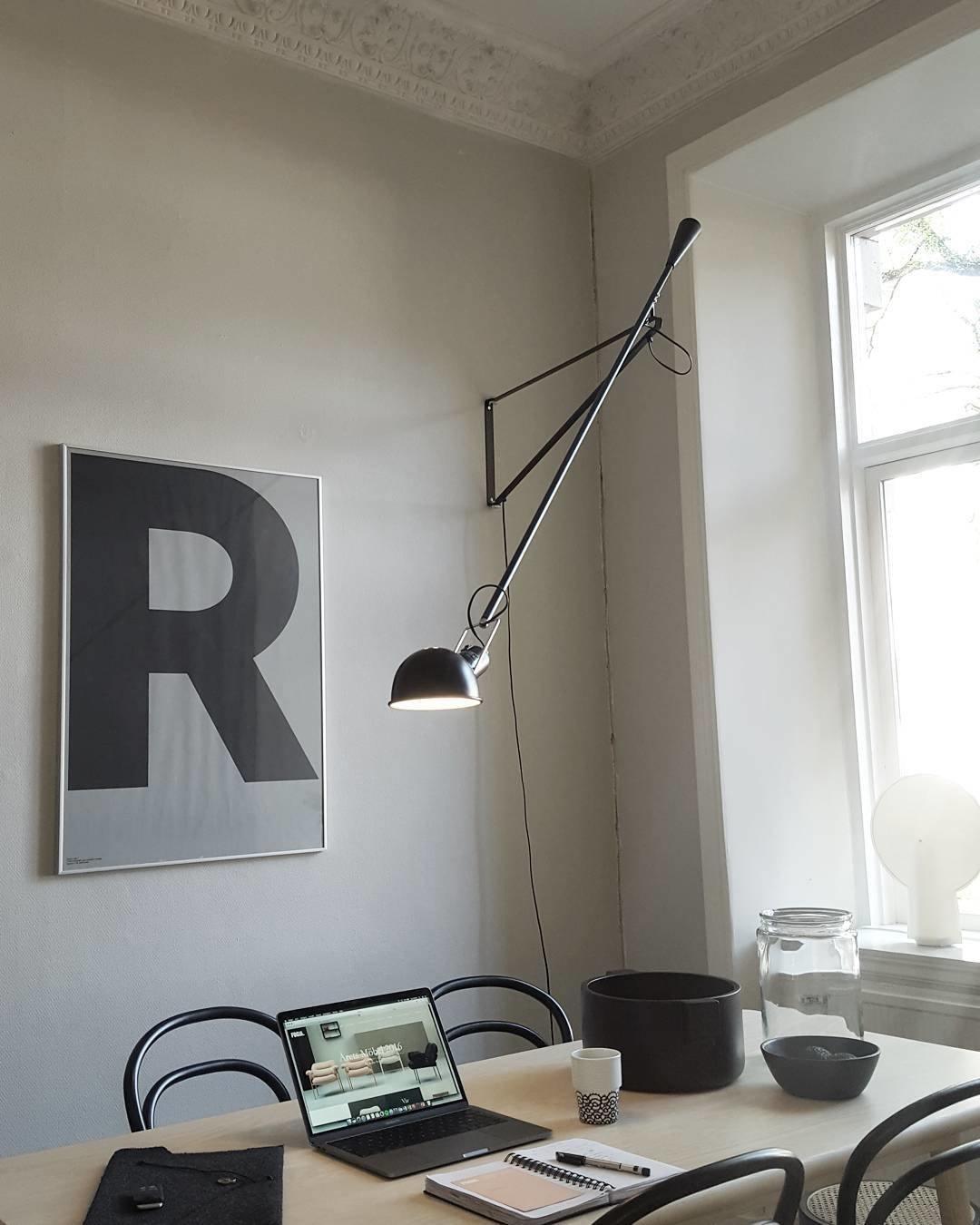 Cid Modern Minimalist Long Arm Wall Lamp