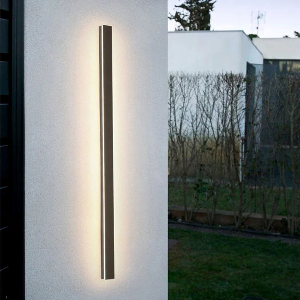 Arisha Sleek Minimalist Rimless Linear Outdoor Wall Light