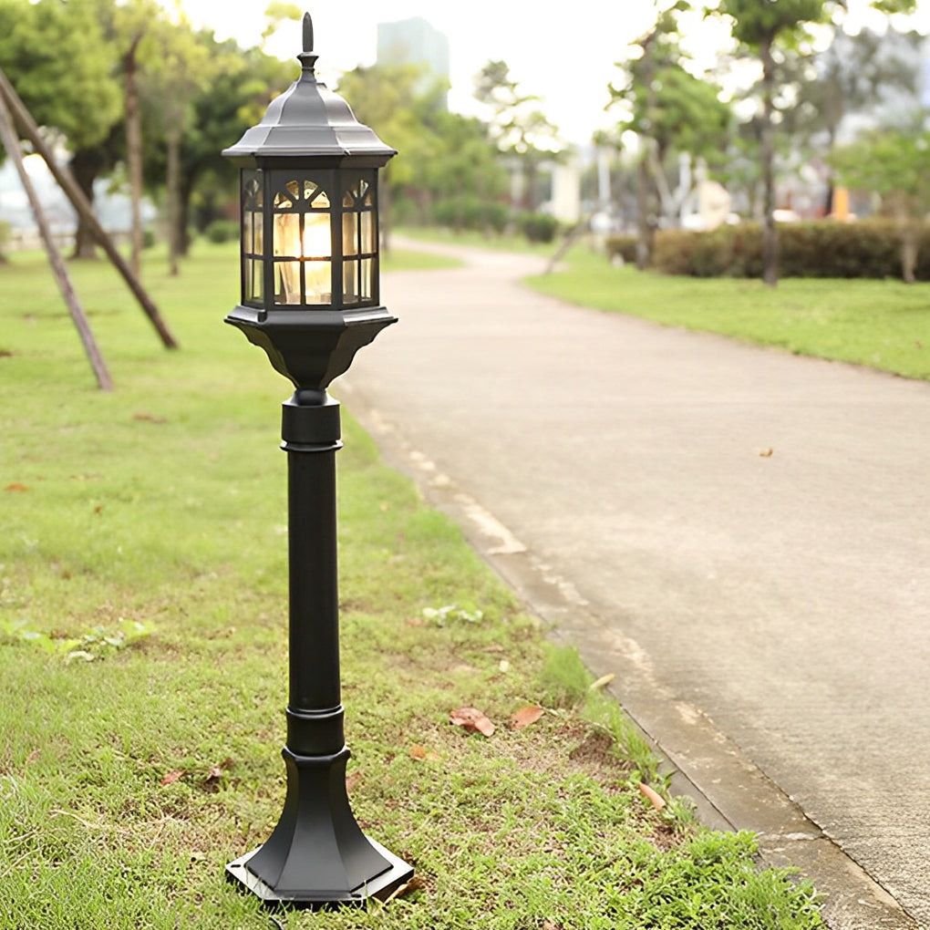 Solitary Elegant Pathway Aluminum Outdoor Post Lights