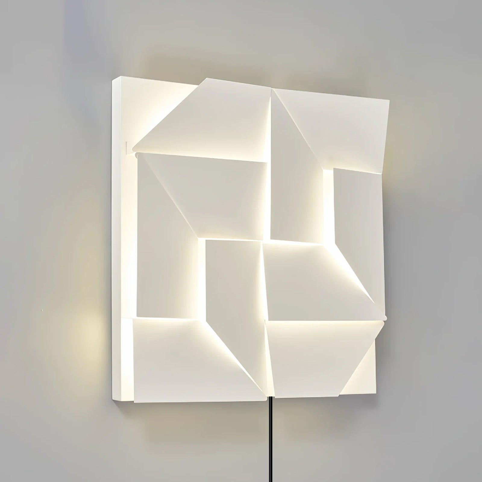 Arthaen Shadows Grand Sconce Wall lamp
