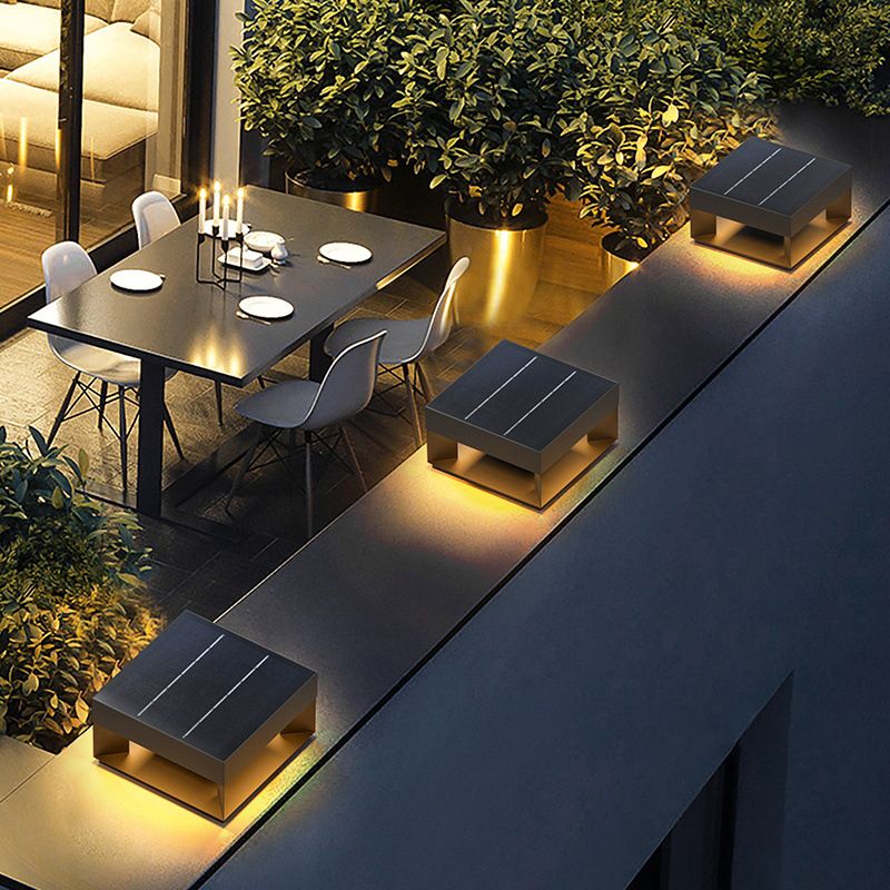 Ray Post Modern Solar Square LED Outdoor Light