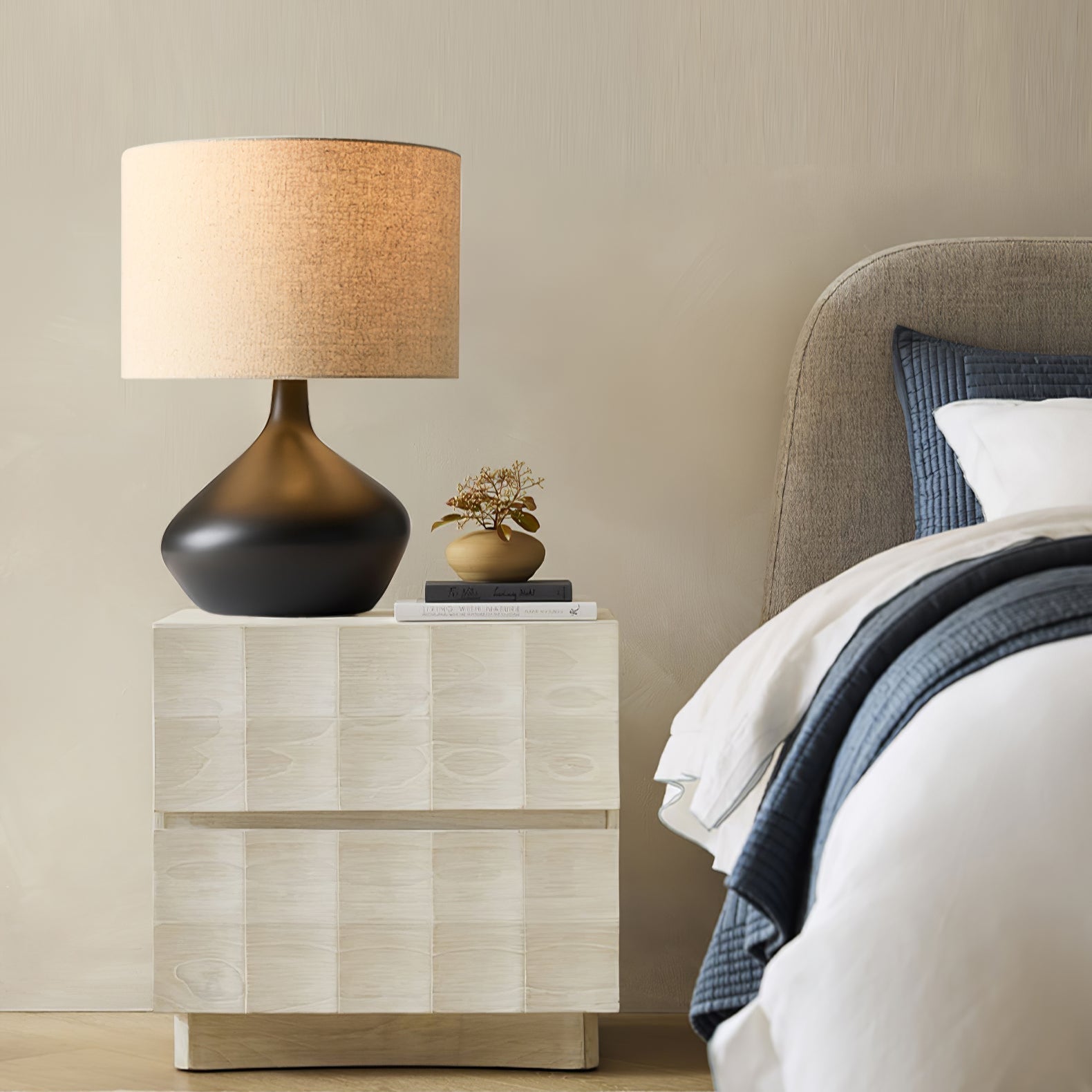 Jean Modern Ceramics Table Lamp