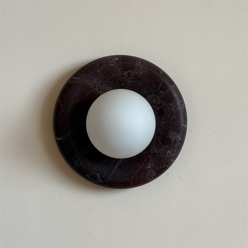Uzorionis Wall Lamp