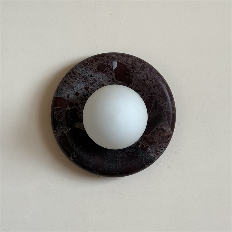 Uzorionis Wall Lamp