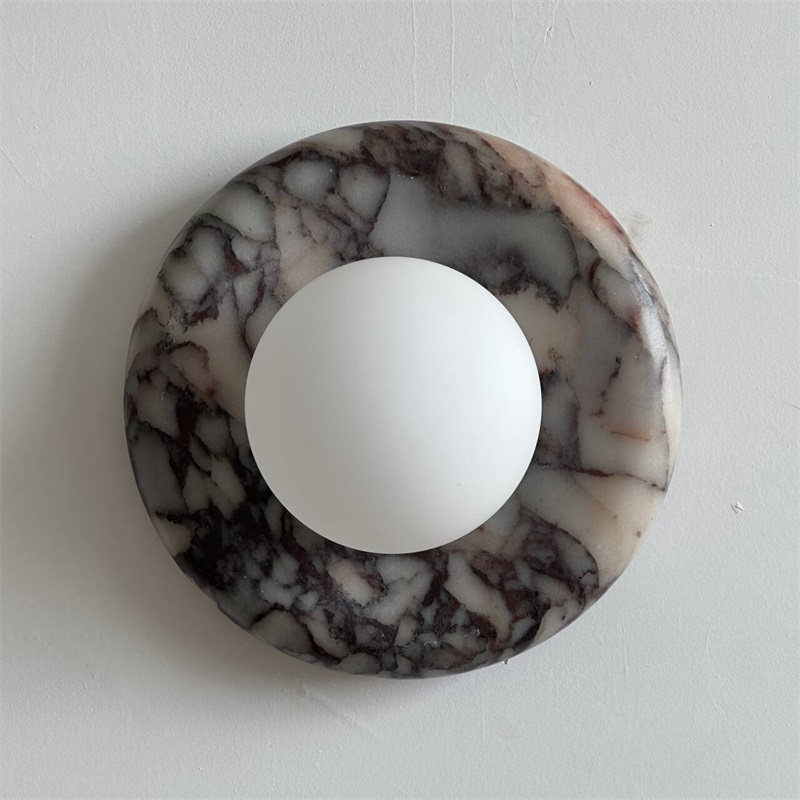 Vomire Wall Lamp