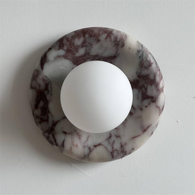 Vomire Wall Lamp