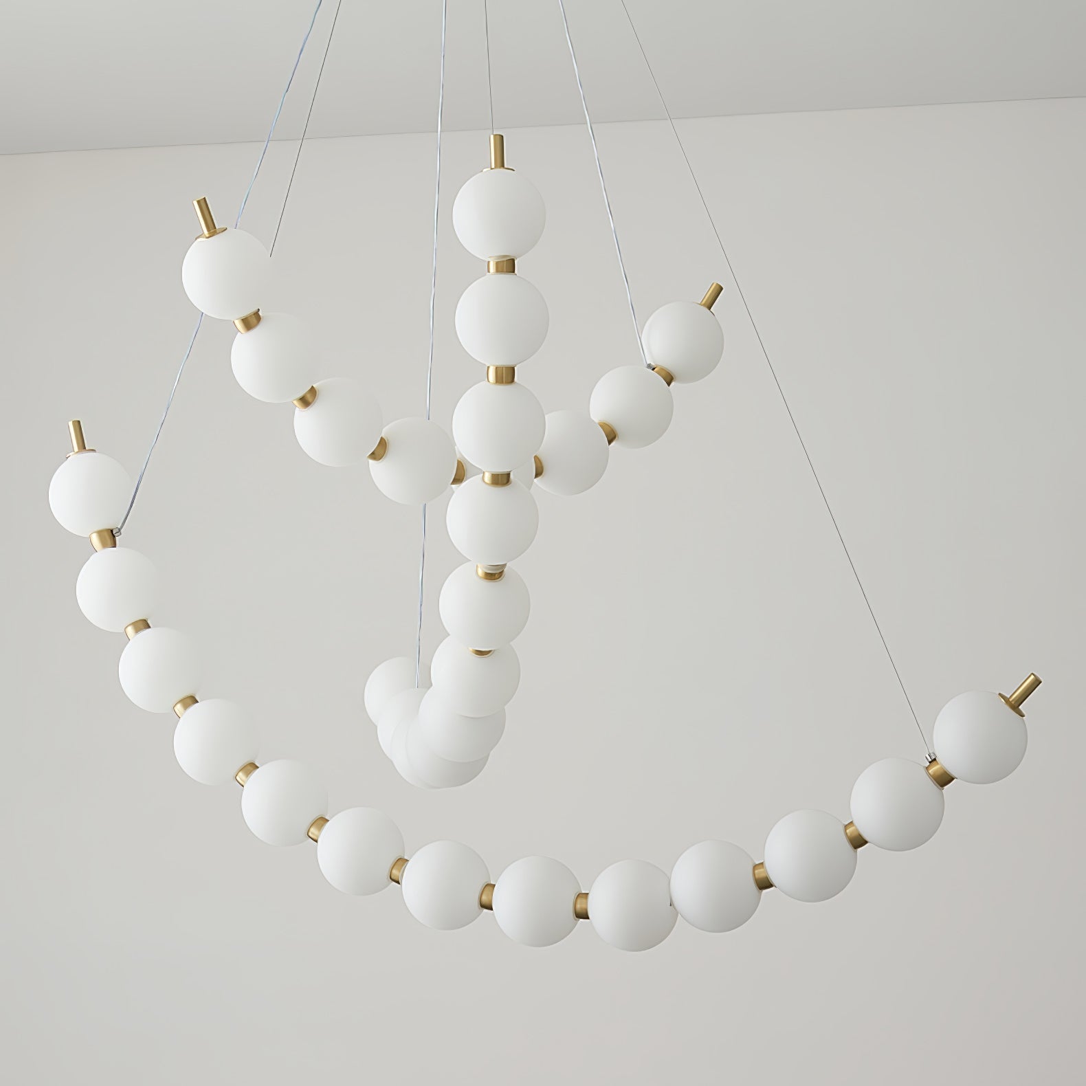 Hevrin Elegance Art Pearls Plastic Chandelier