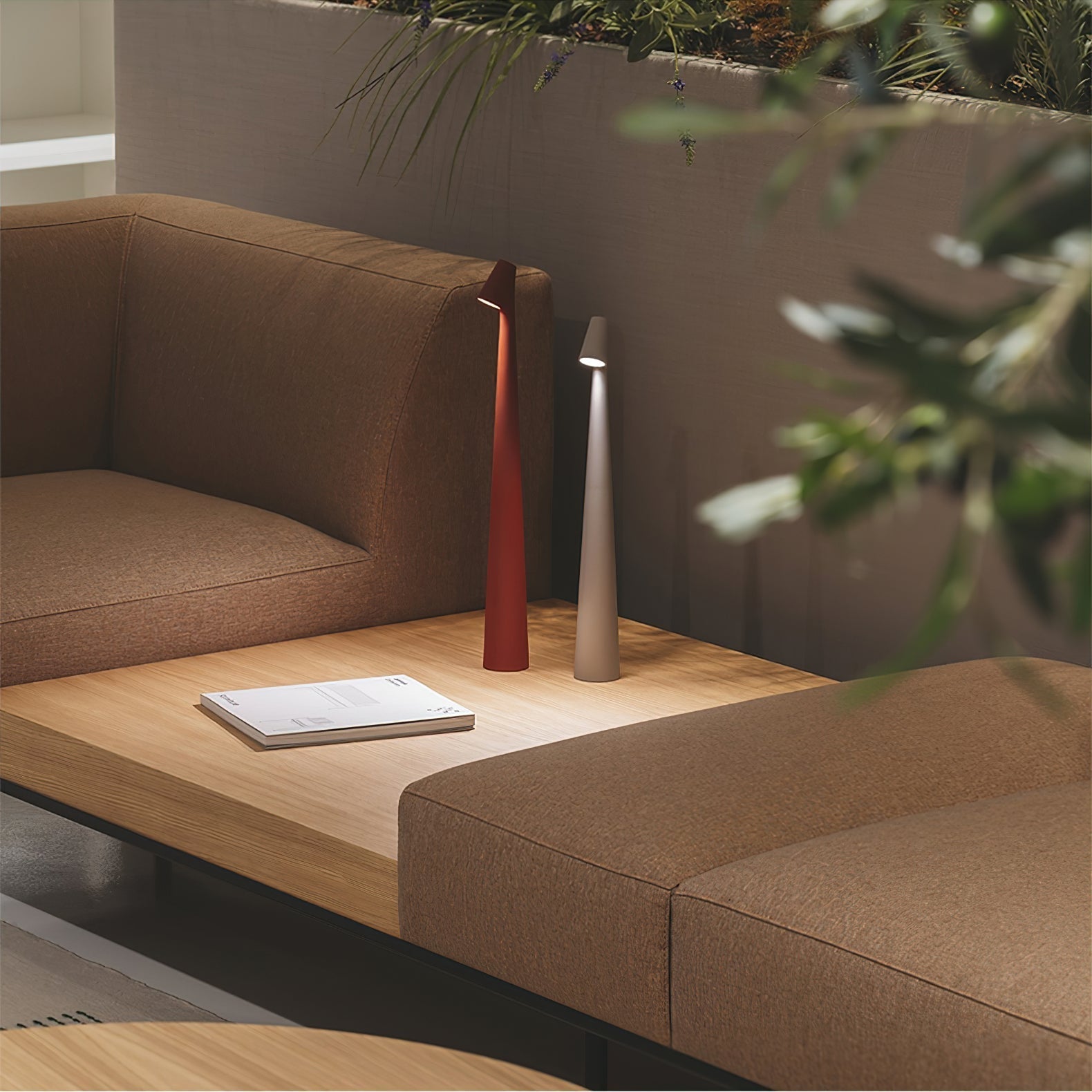Nirerora Acrylic Minimalist Table Lamp