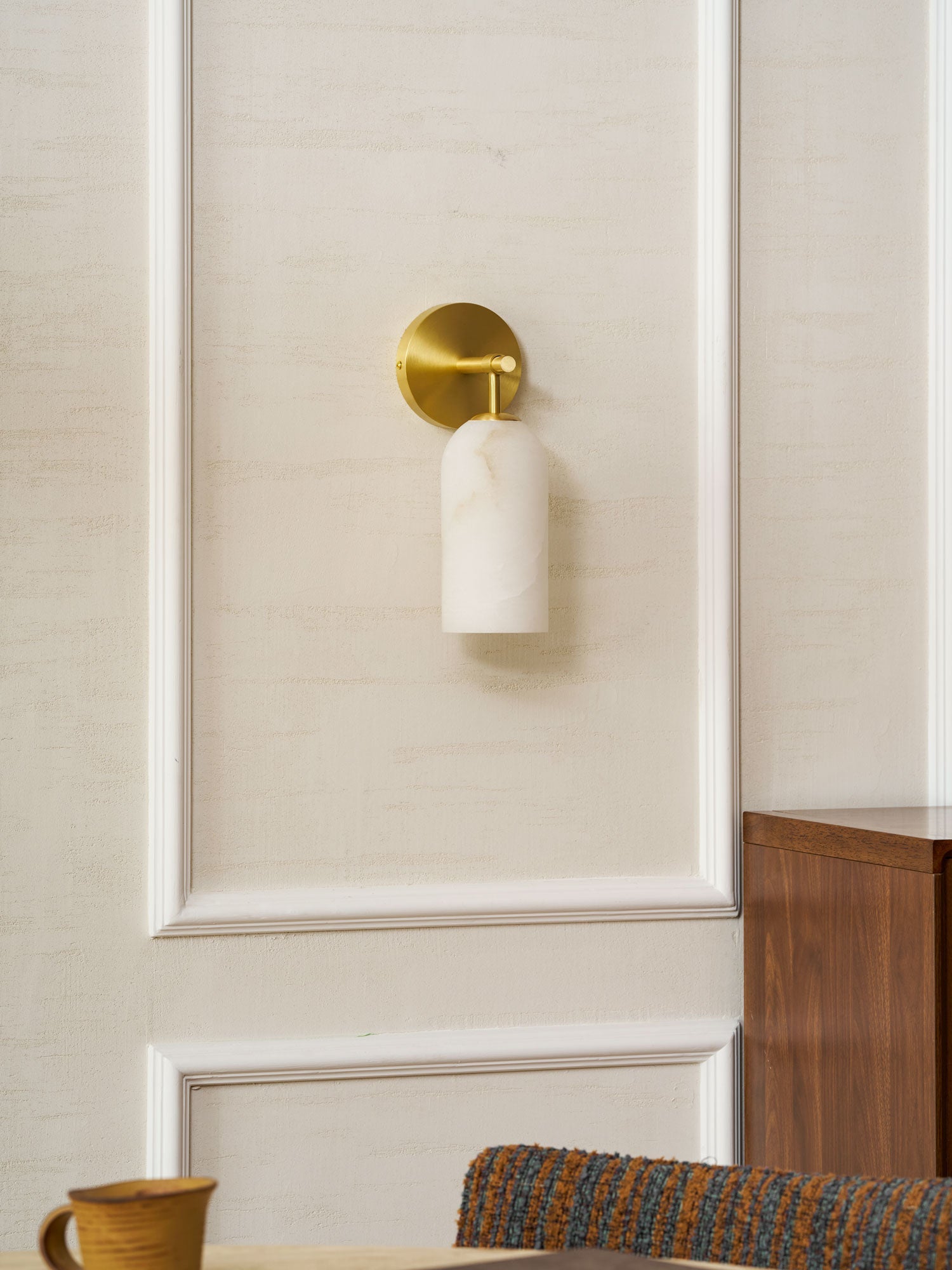 Delaborne Pillar Alabaster Indoor Wall Light