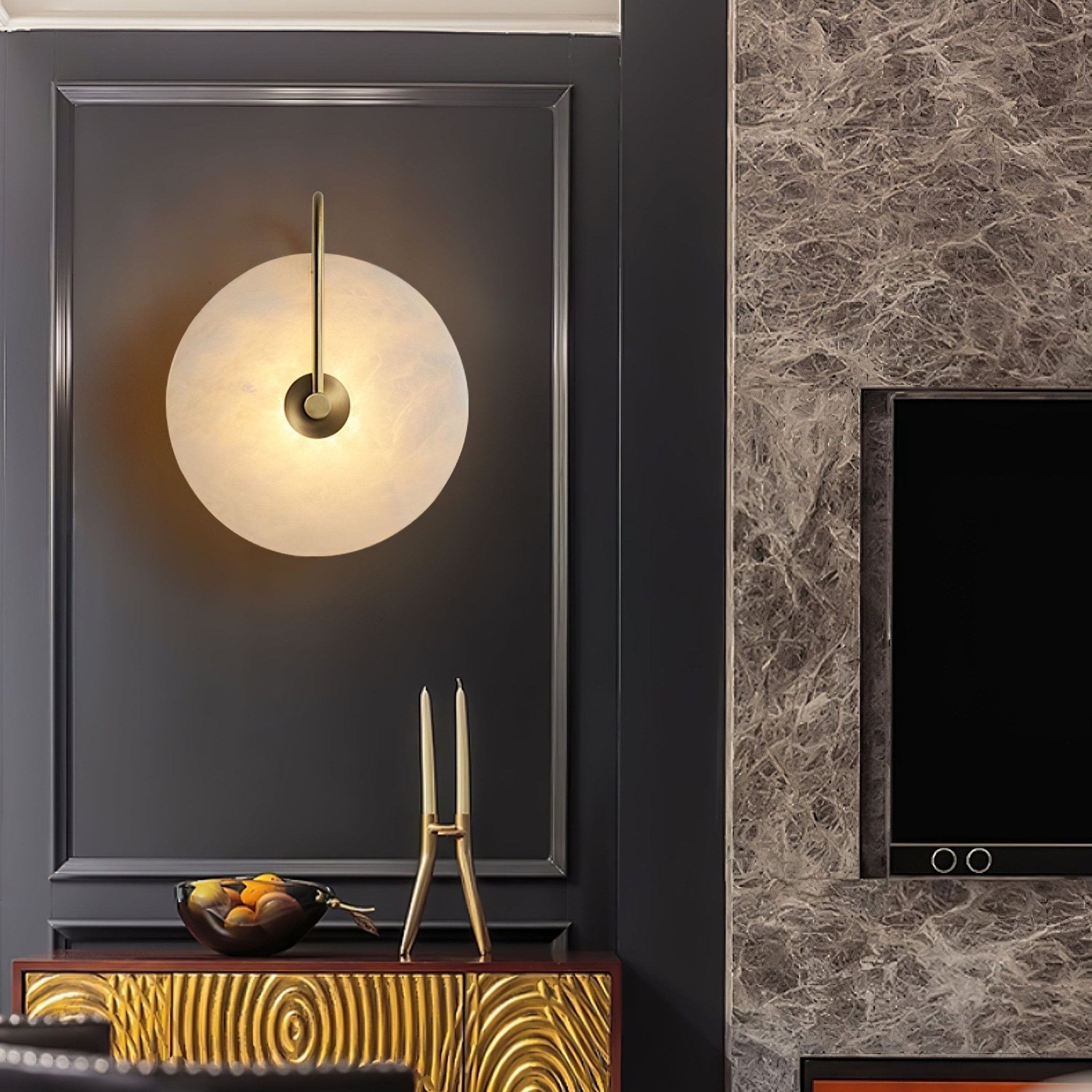 Ceraeyra Alabaster Globe Wall Light - Neutral Decor