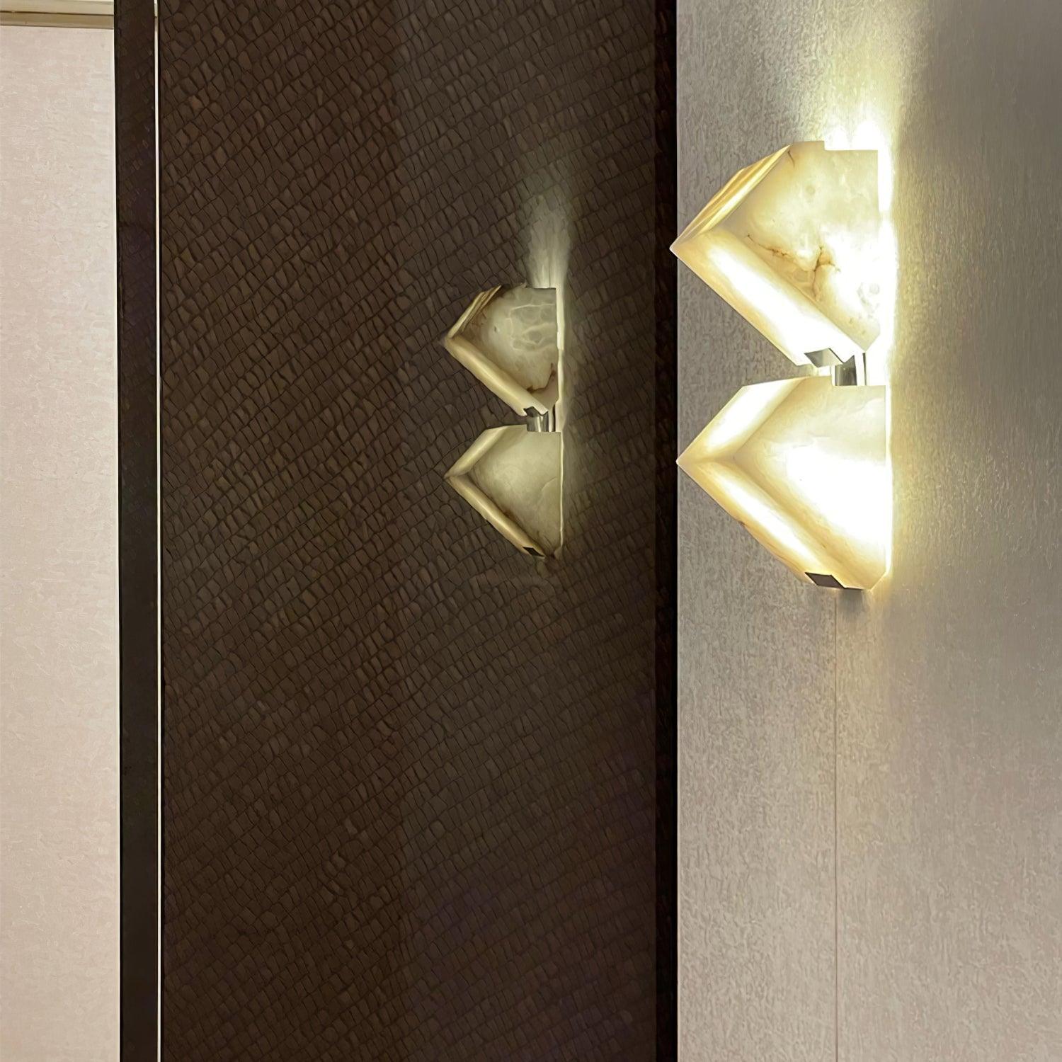 Niviella Alabaster Staircase Plug-in Wall Lamp