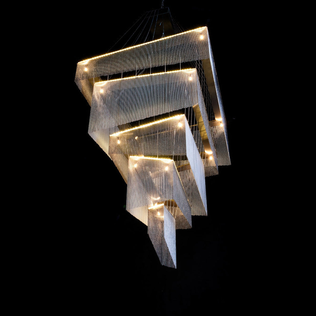 Caeluvyn Postmodern Chain Tassel Metal Chandelier
