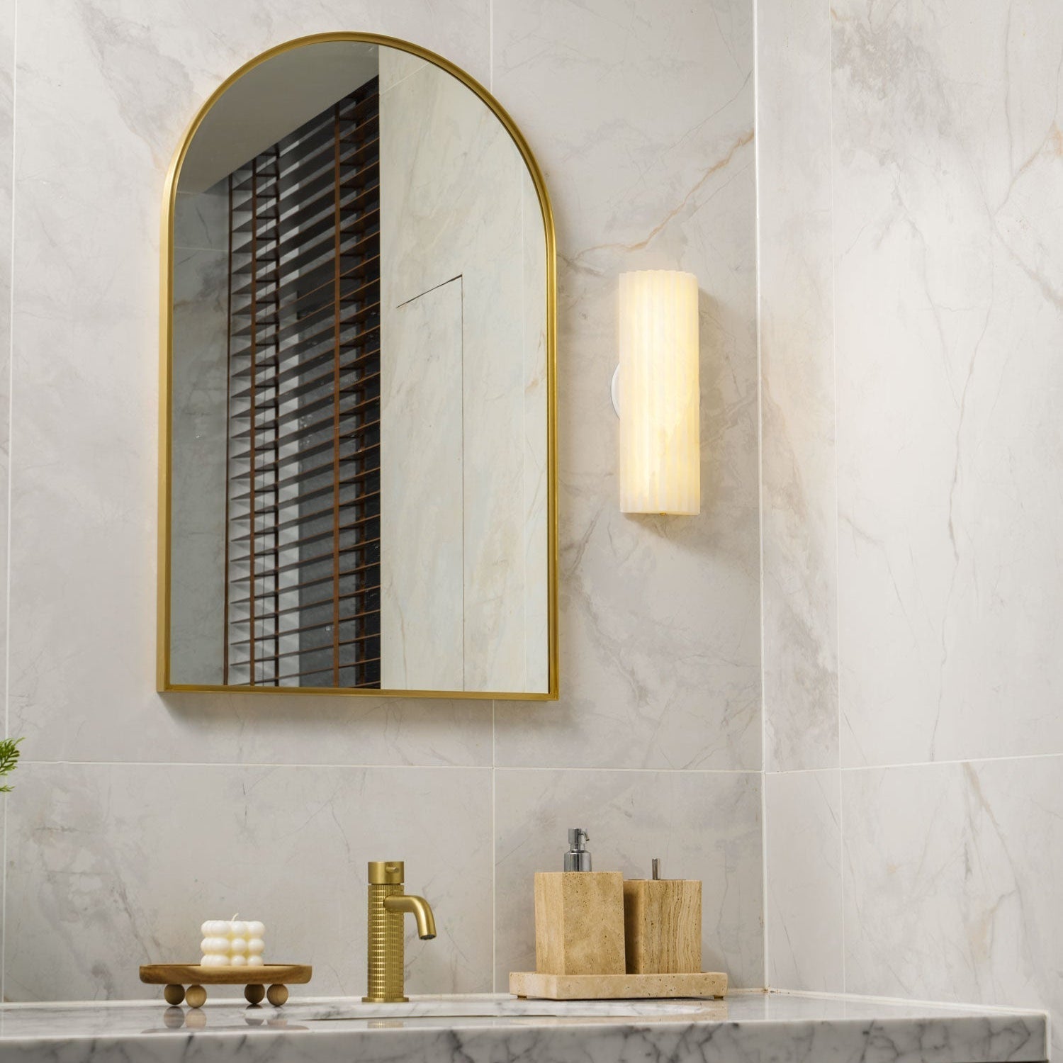 Orcarion Alabaster Wall Light