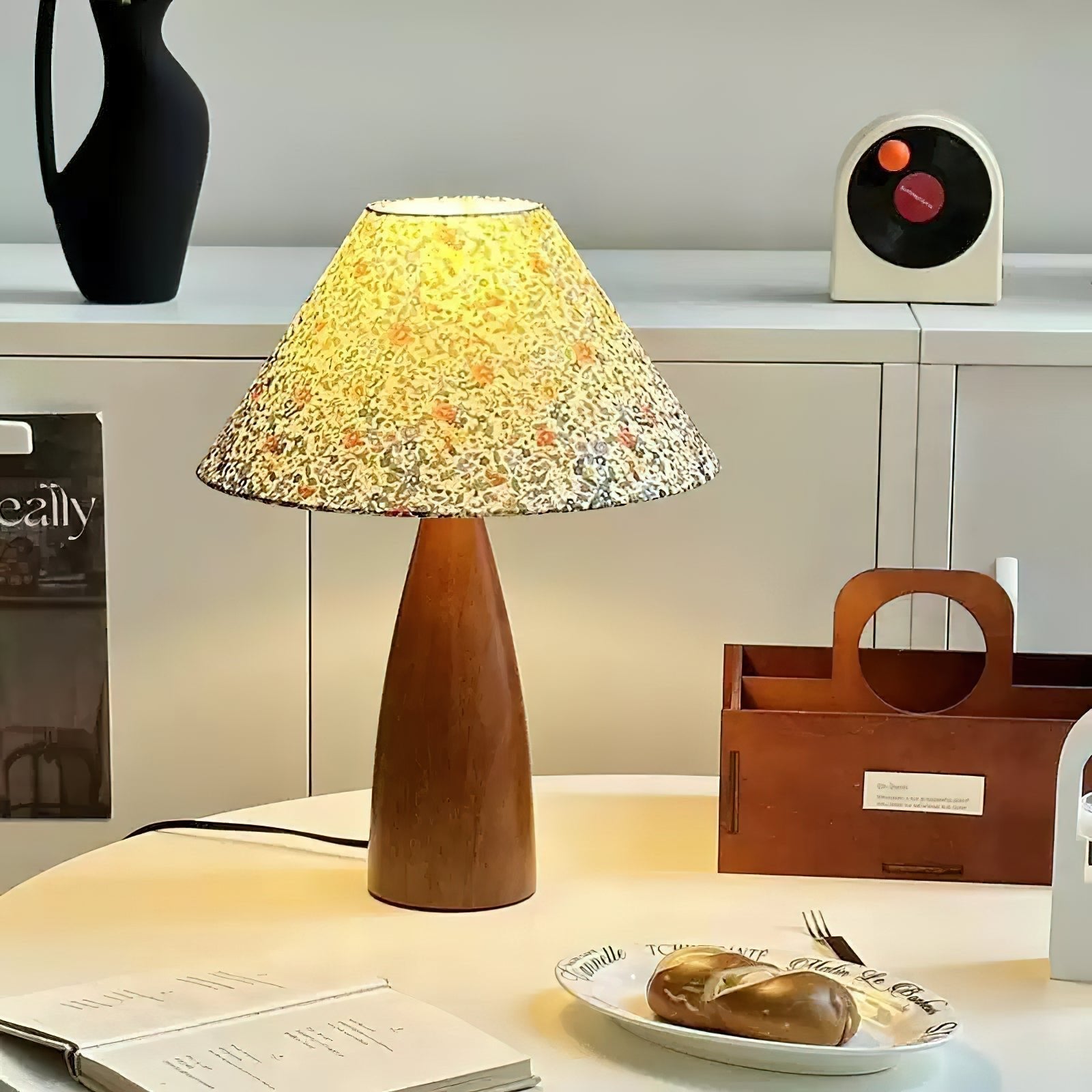 Ber Vintage Wood Table Lamp