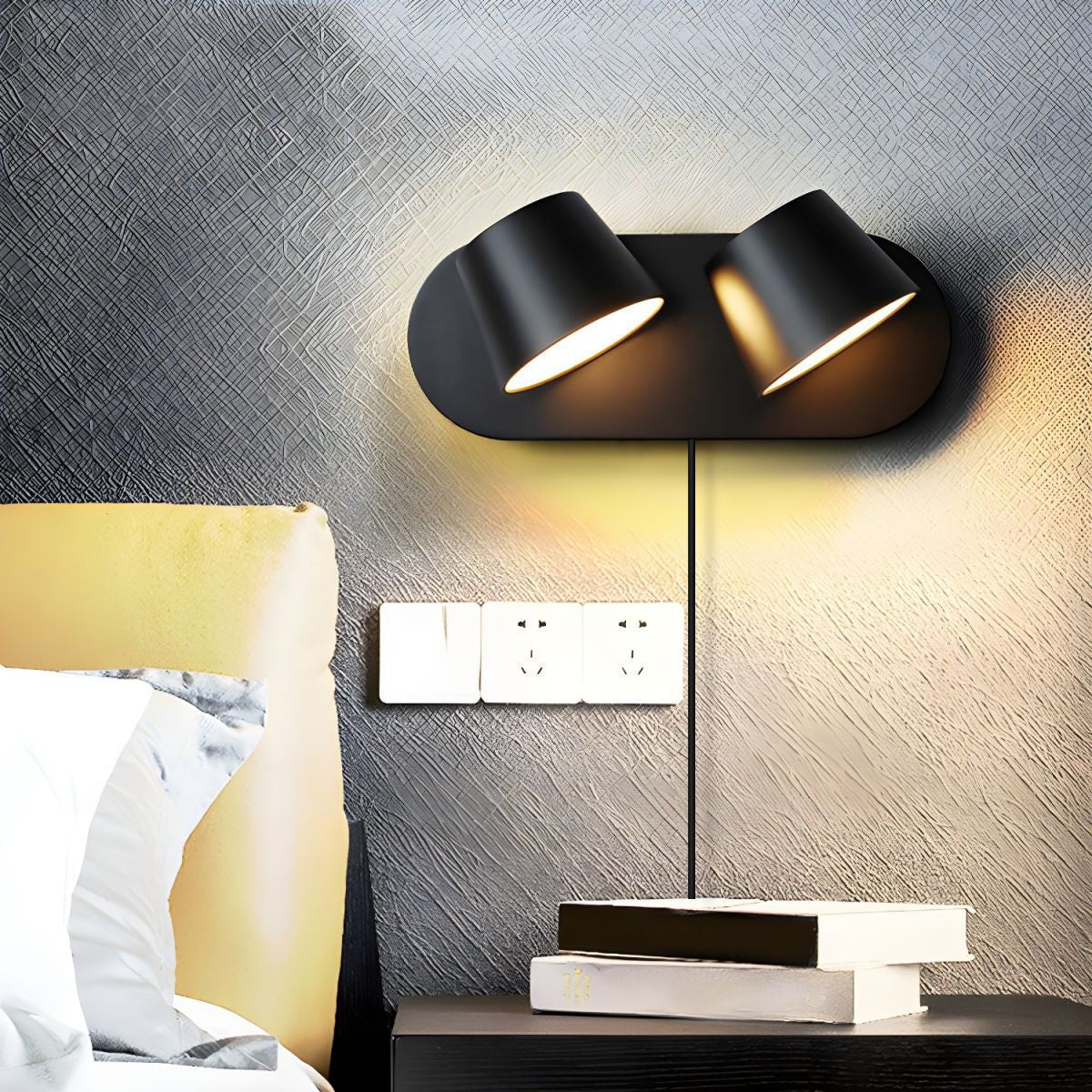 Aurlaeir Adjustable Plug-in Wall Lamp