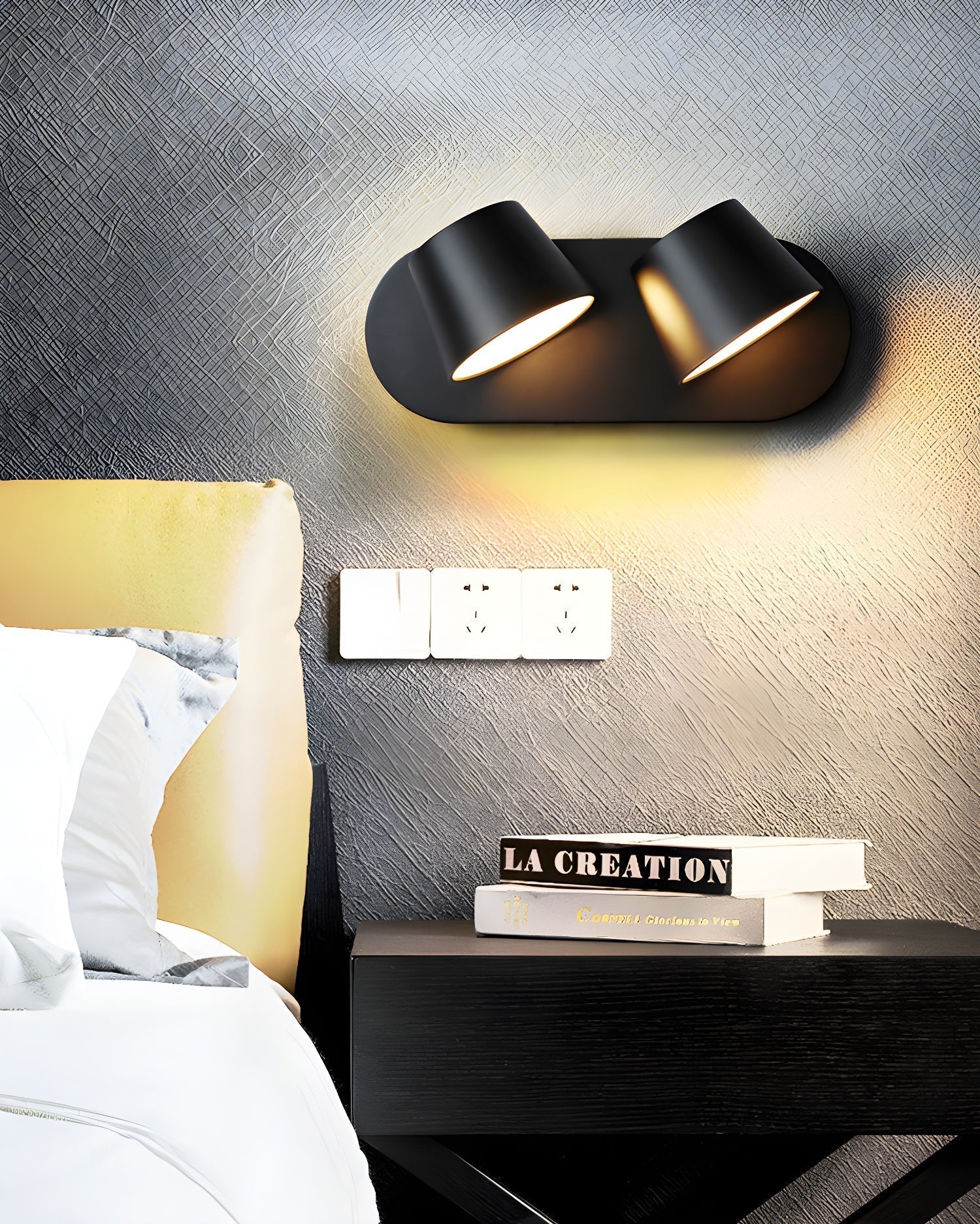 Aurlaeir Adjustable Plug-in Wall Lamp