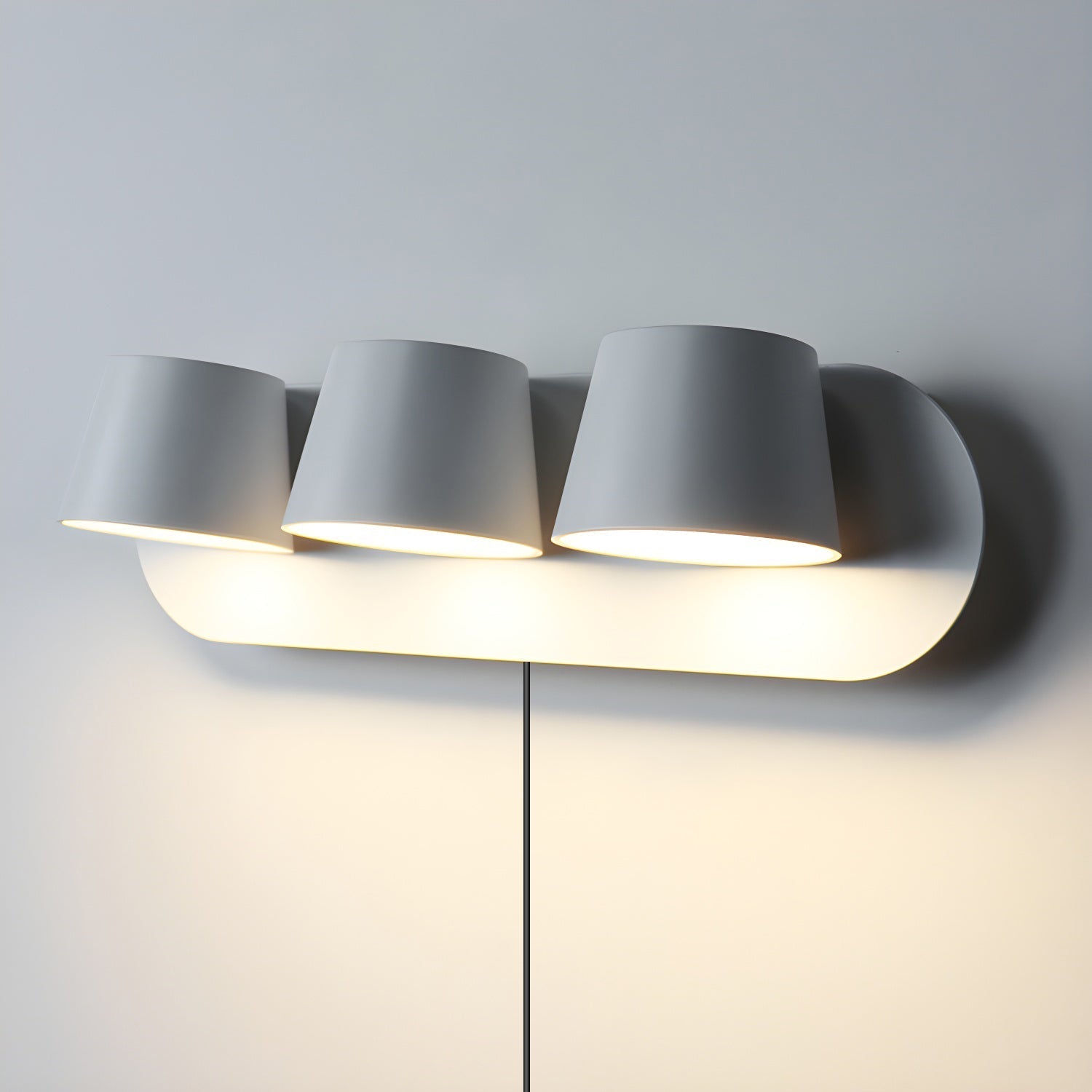 Aurlaeir Adjustable Plug-in Wall Lamp