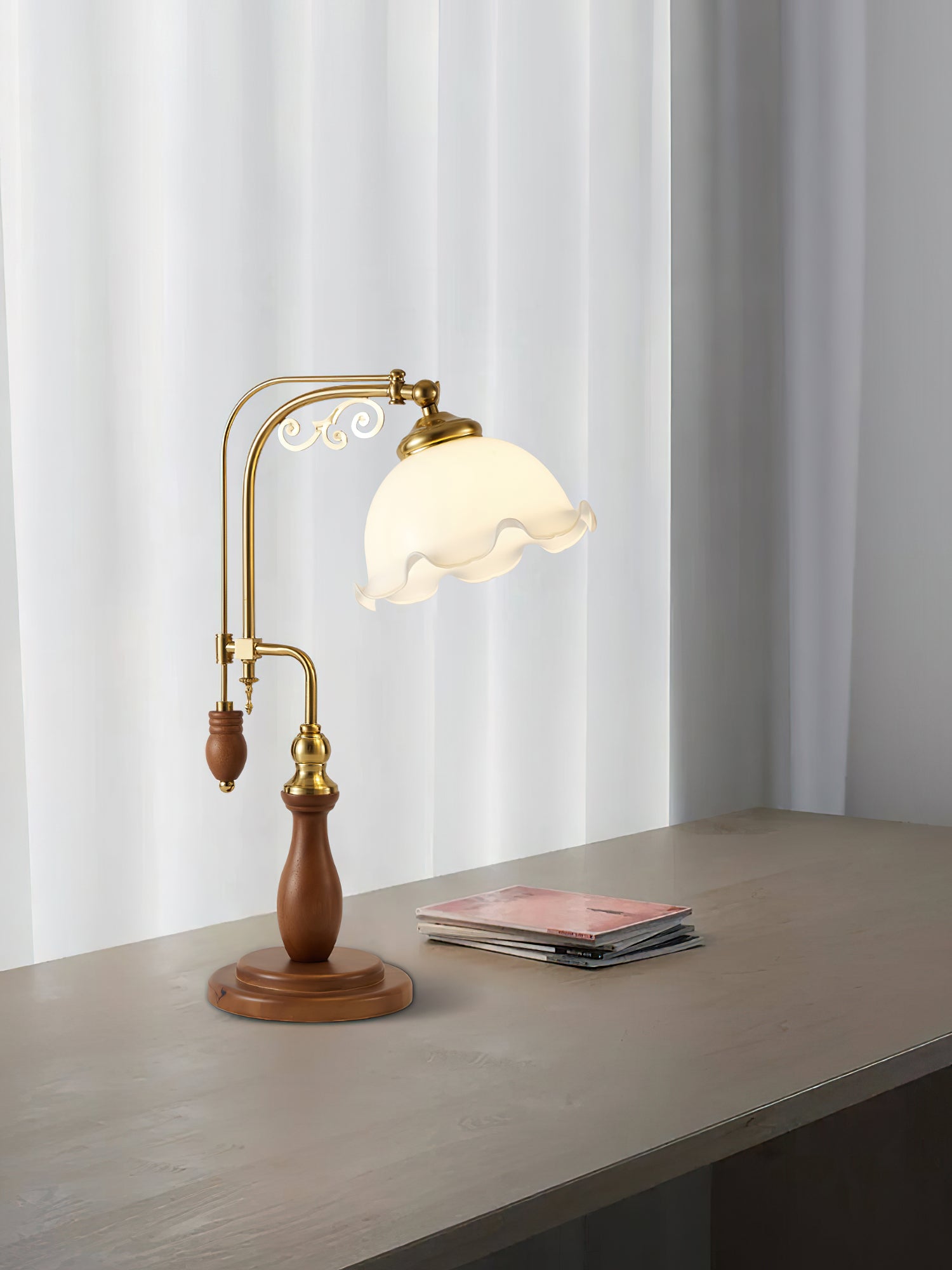 Chateau Arch Curves Table Lamp