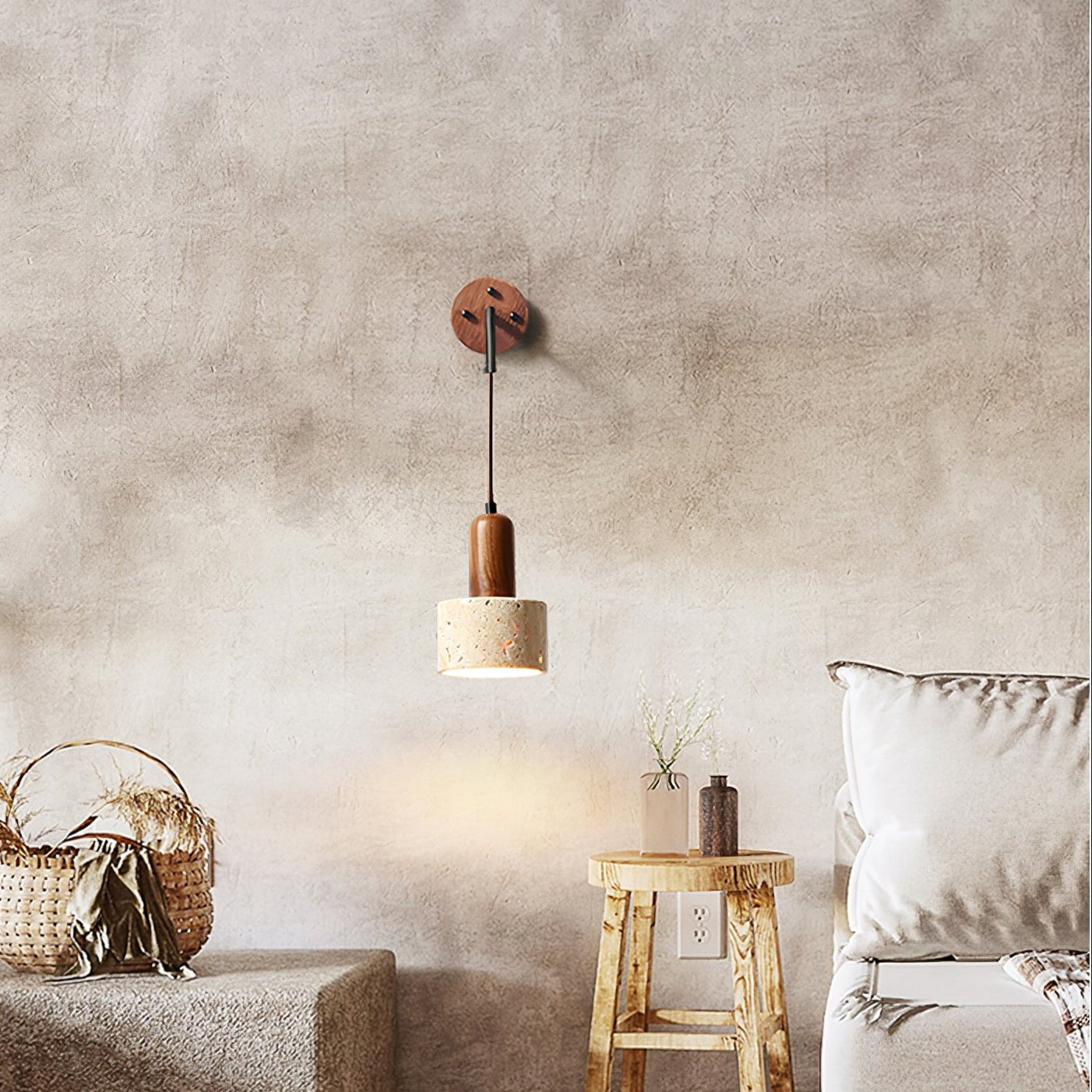 Valenella Travertine Wall Light