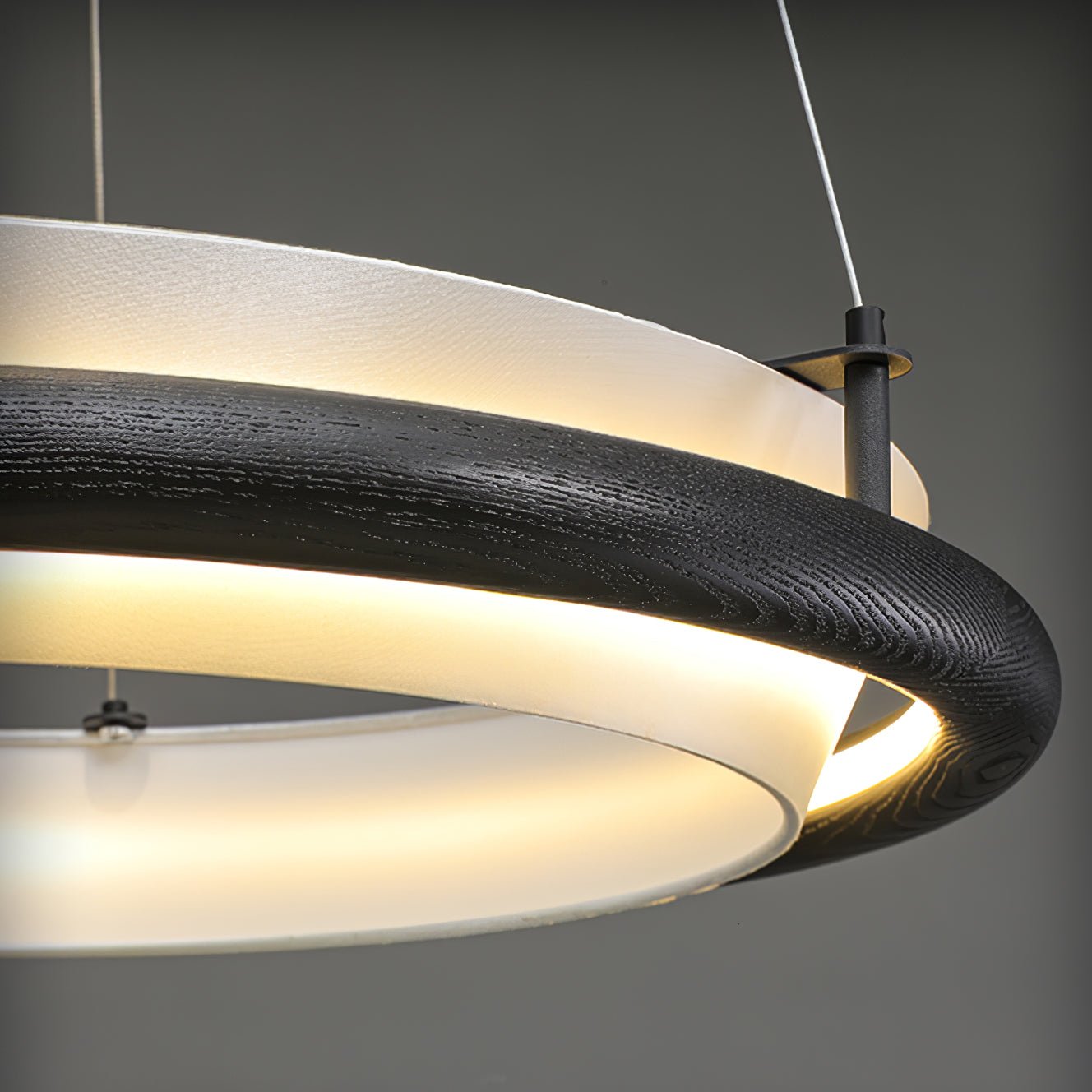 Olvelila Circular Pendant Light