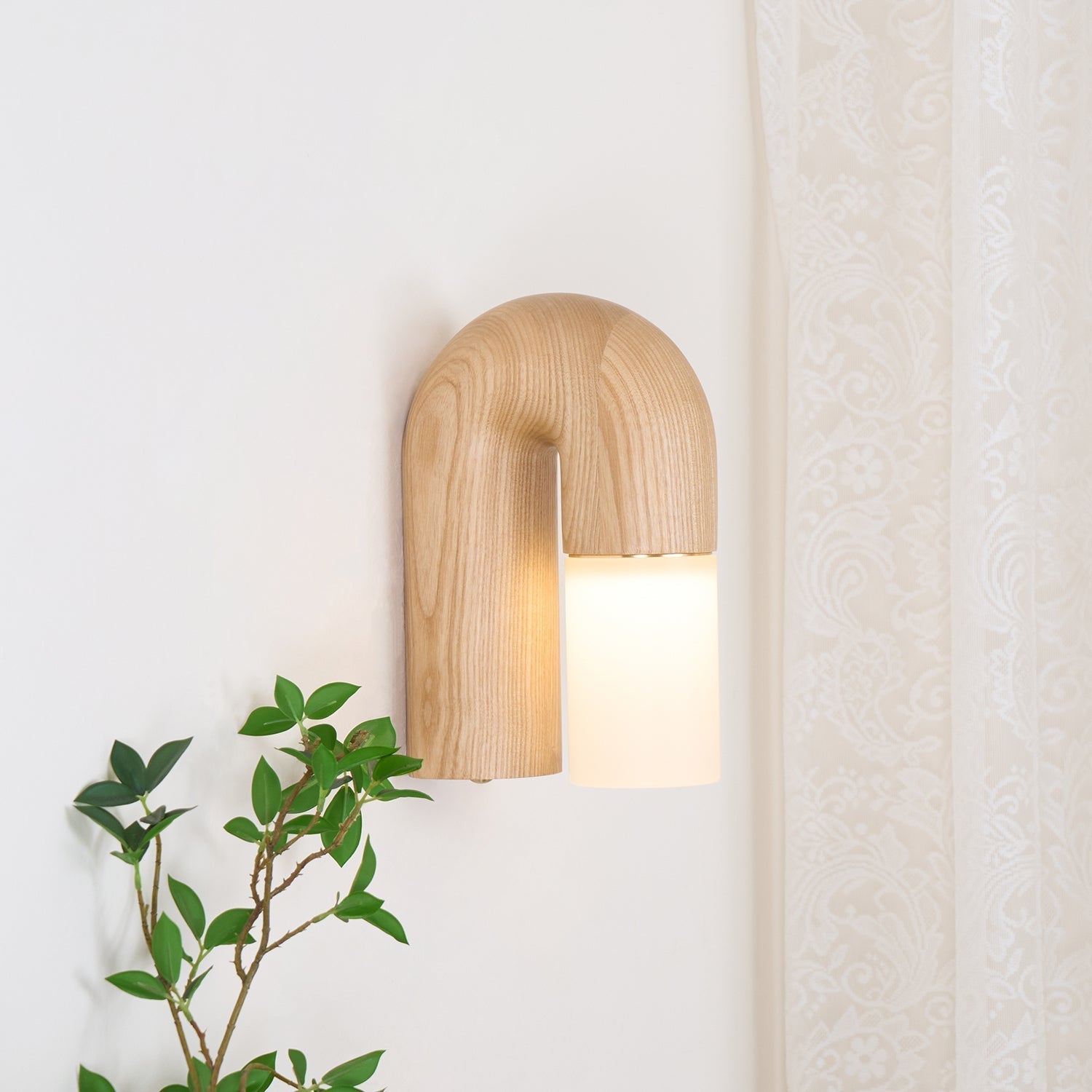 King Modern Minimalist Wood Wall Lamp
