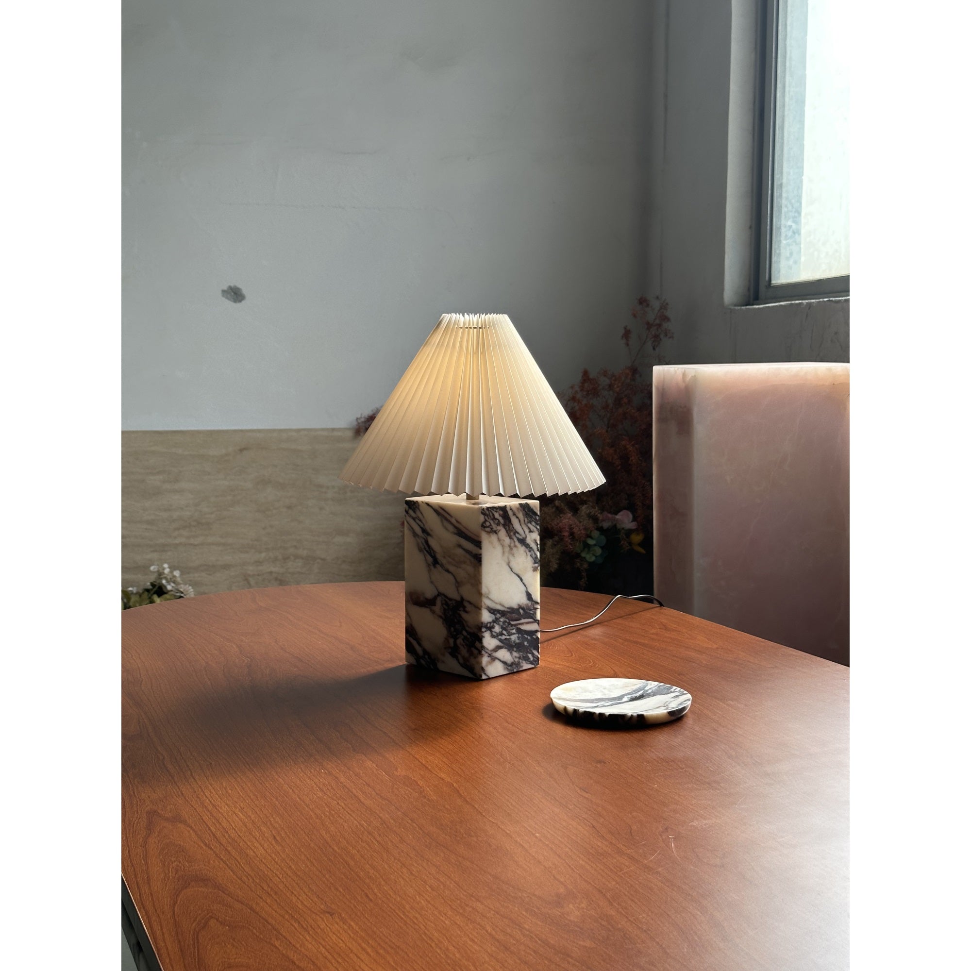 Orelaneria Table Lamp