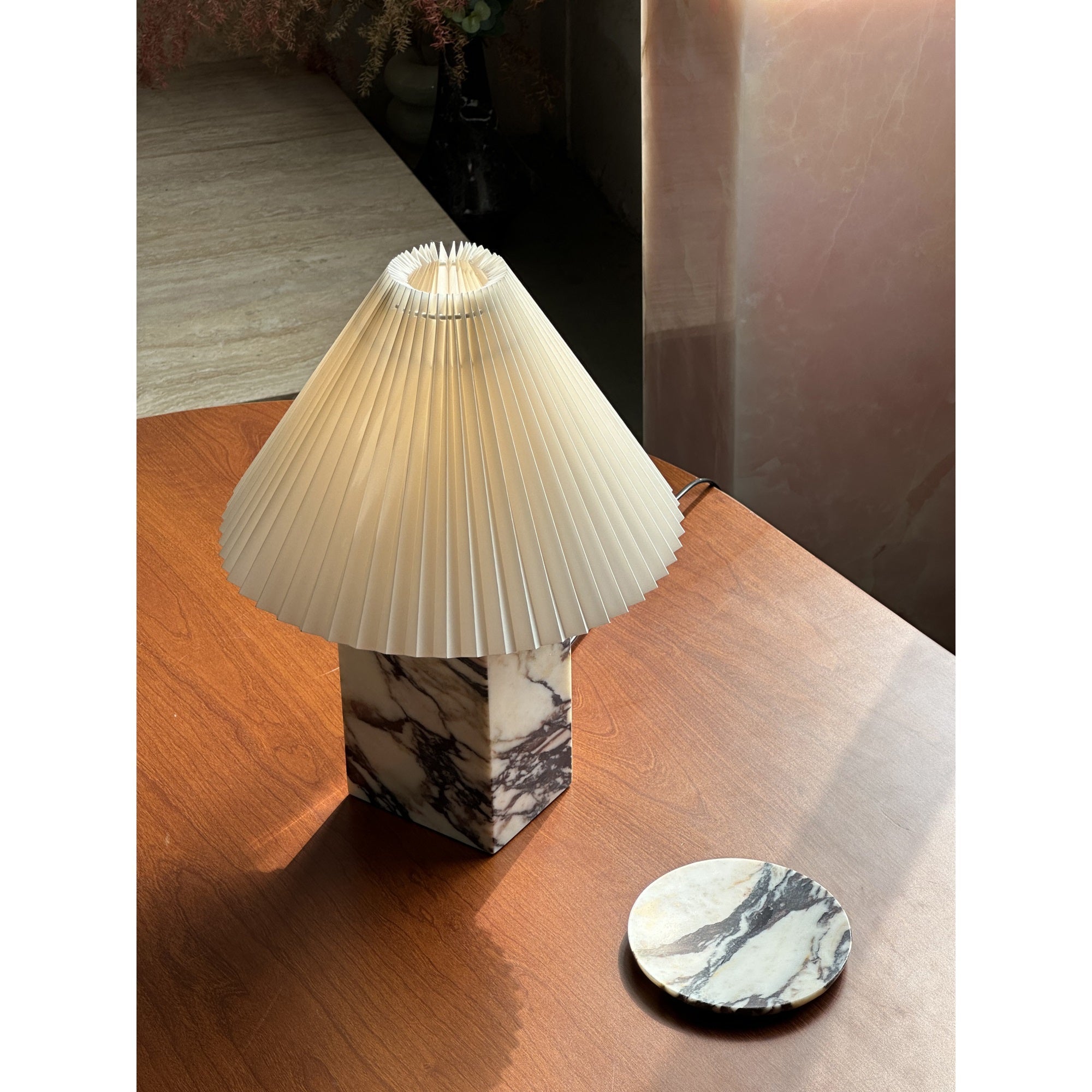 Orelaneria Table Lamp