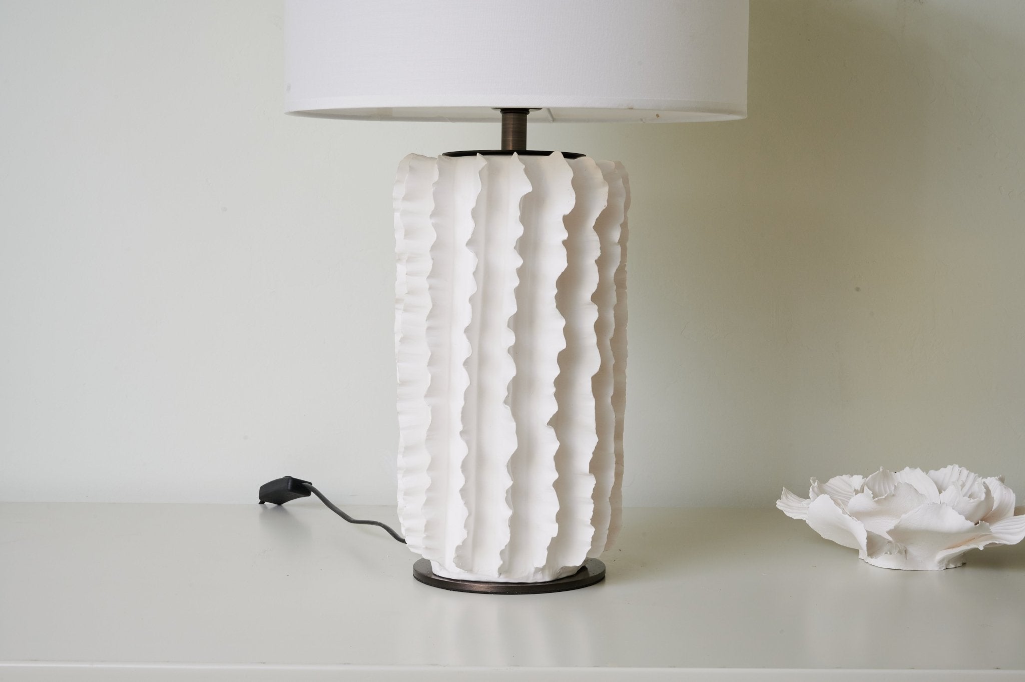Evelyn Minimalist Ceramics Table Lamp