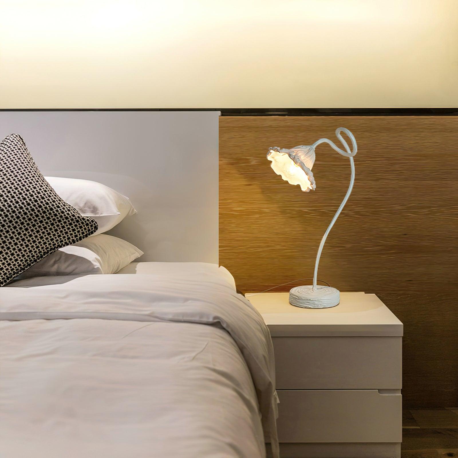 Velanella Resin Table Lamp
