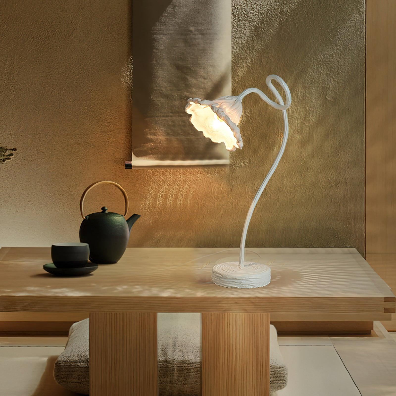 Velanella Resin Table Lamp